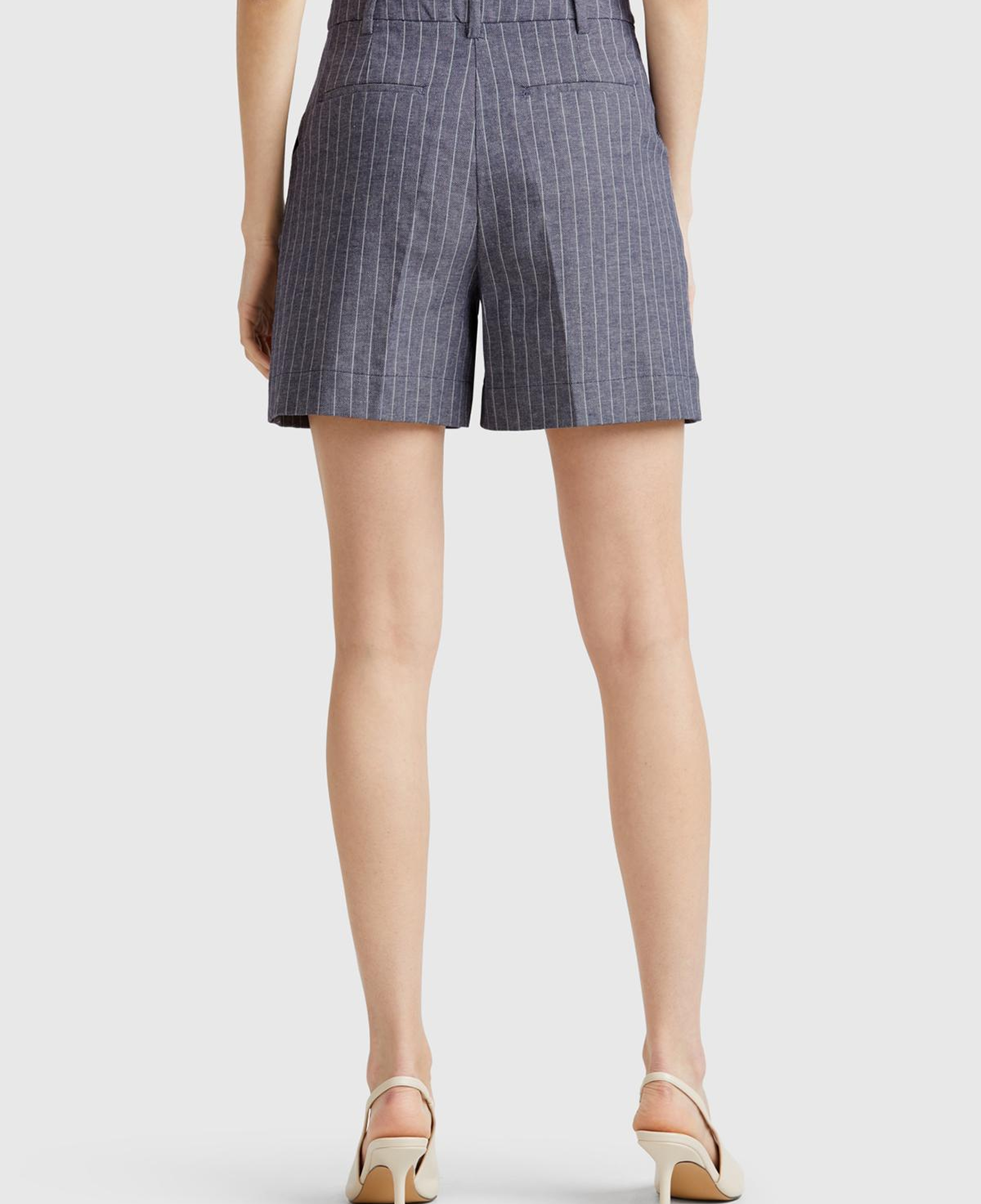 Kadın Lacivert Pamuk ve Keten Karışımlı İnce Çizgi Yüksek Bel Bermuda Şort