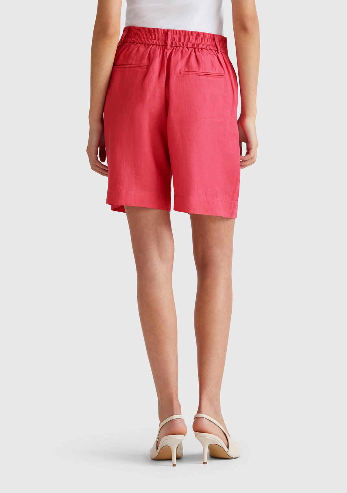 Kadın Fuşya %100 Keten Arka Beli Lastikli Pileli Relax Fit Bermuda Şort