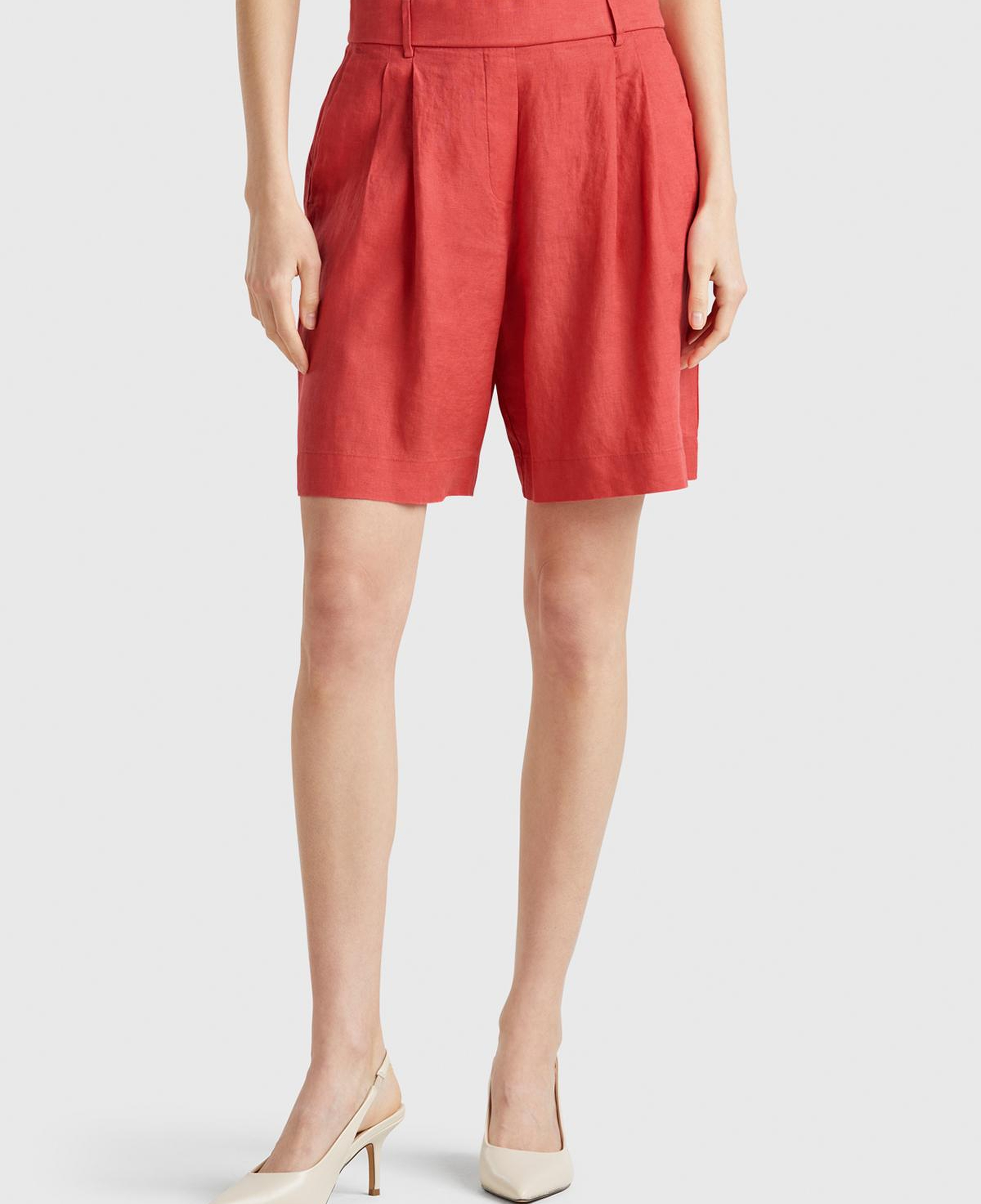 Kadın Mercan %100 Keten Arka Beli Lastikli Pileli Relax Fit Bermuda Şort