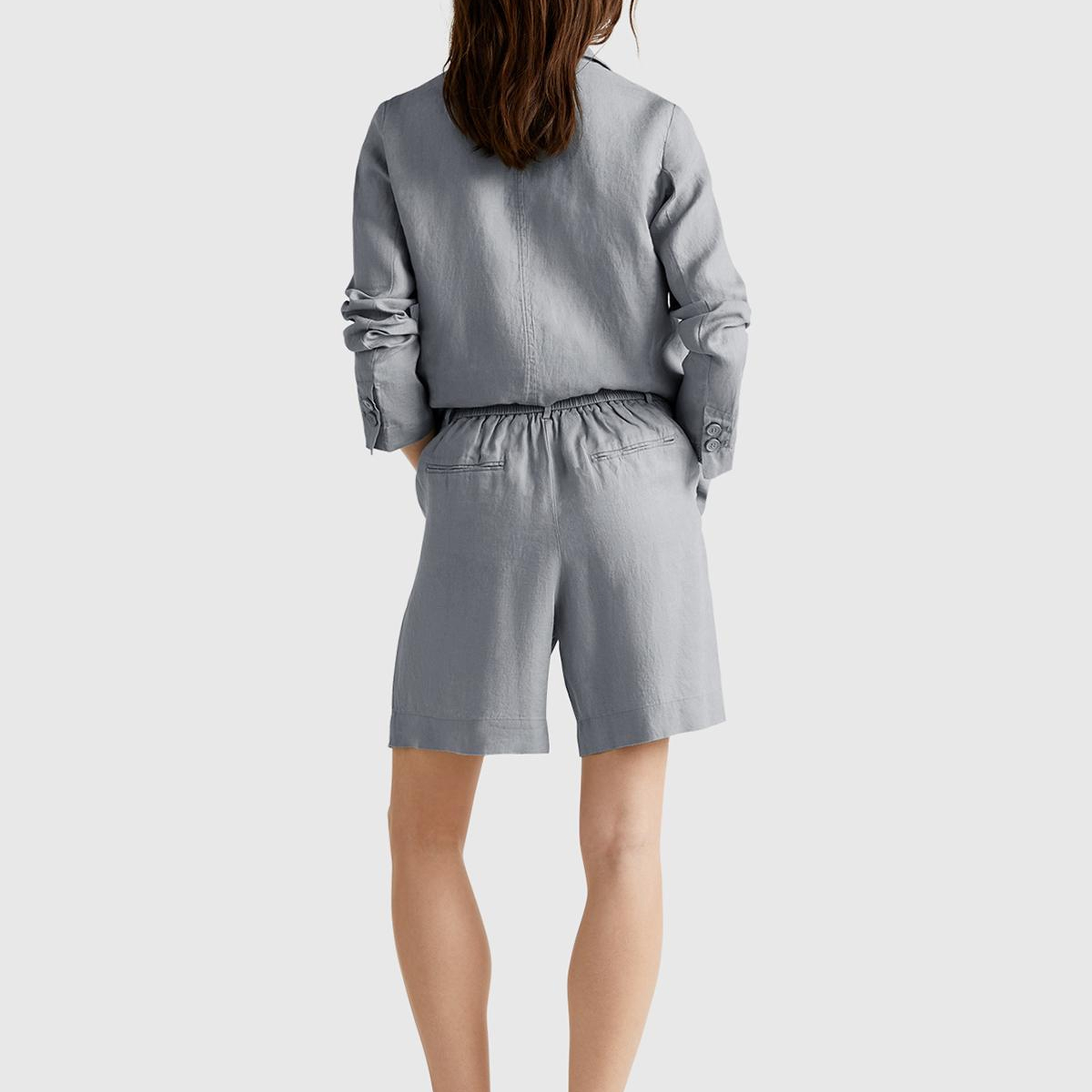 Kadın Gri %100 Keten Arka Beli Lastikli Pileli Relax Fit Bermuda Şort