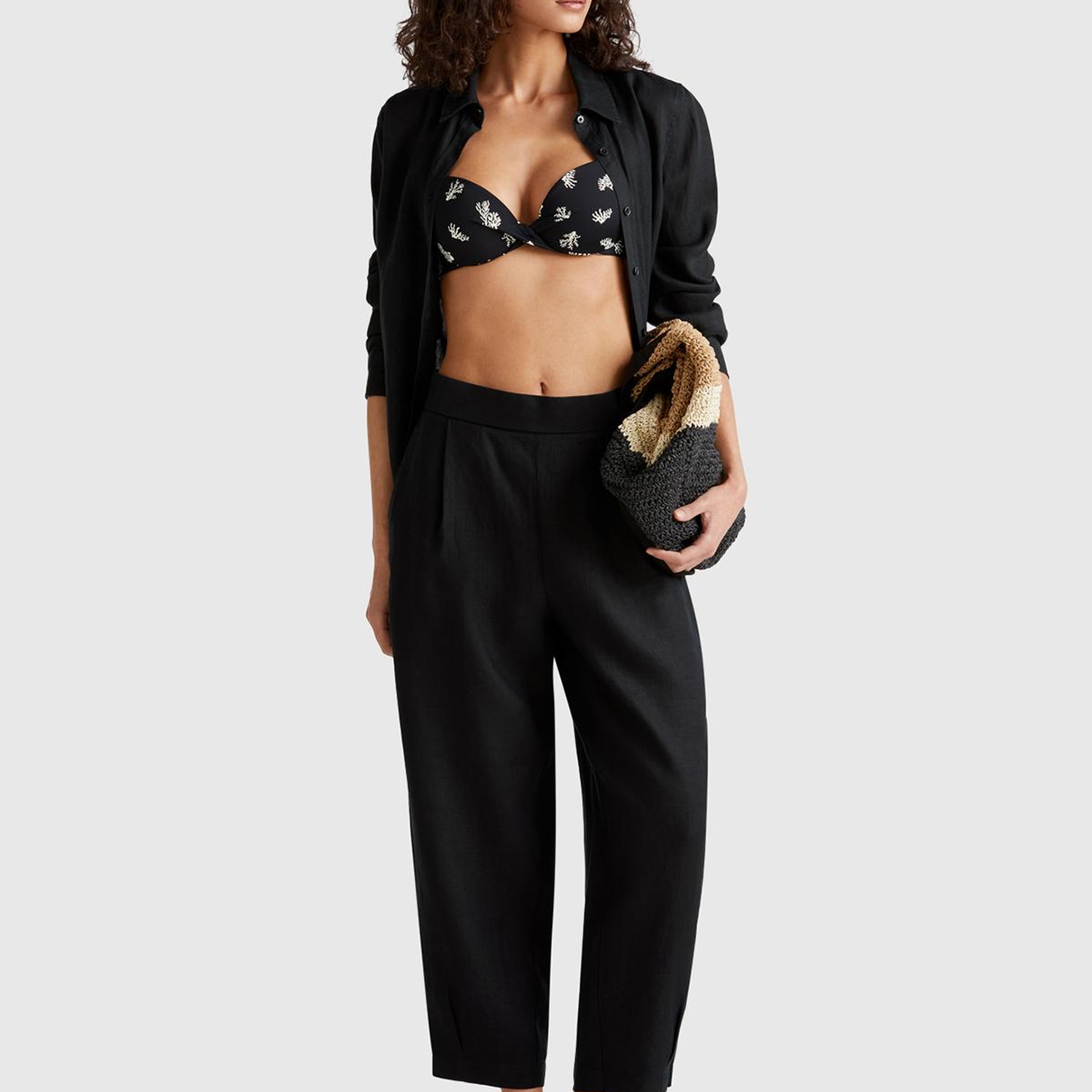 Kadın Siyah %100 Keten Arka Beli Lastikli Paçası Dar Relax Fit Pantolon