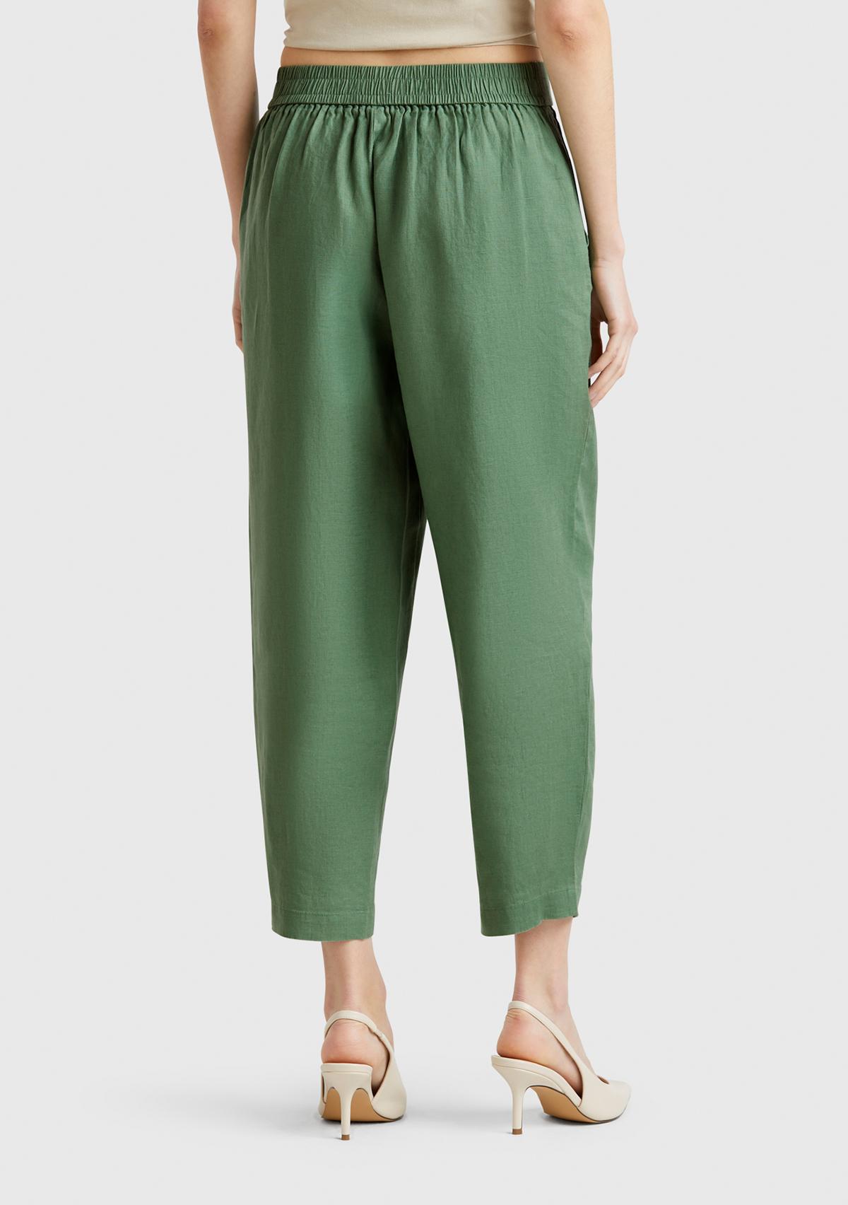 Kadın Açık Yeşil %100 Keten Arka Beli Lastikli Paçası Dar Relax Fit Pantolon