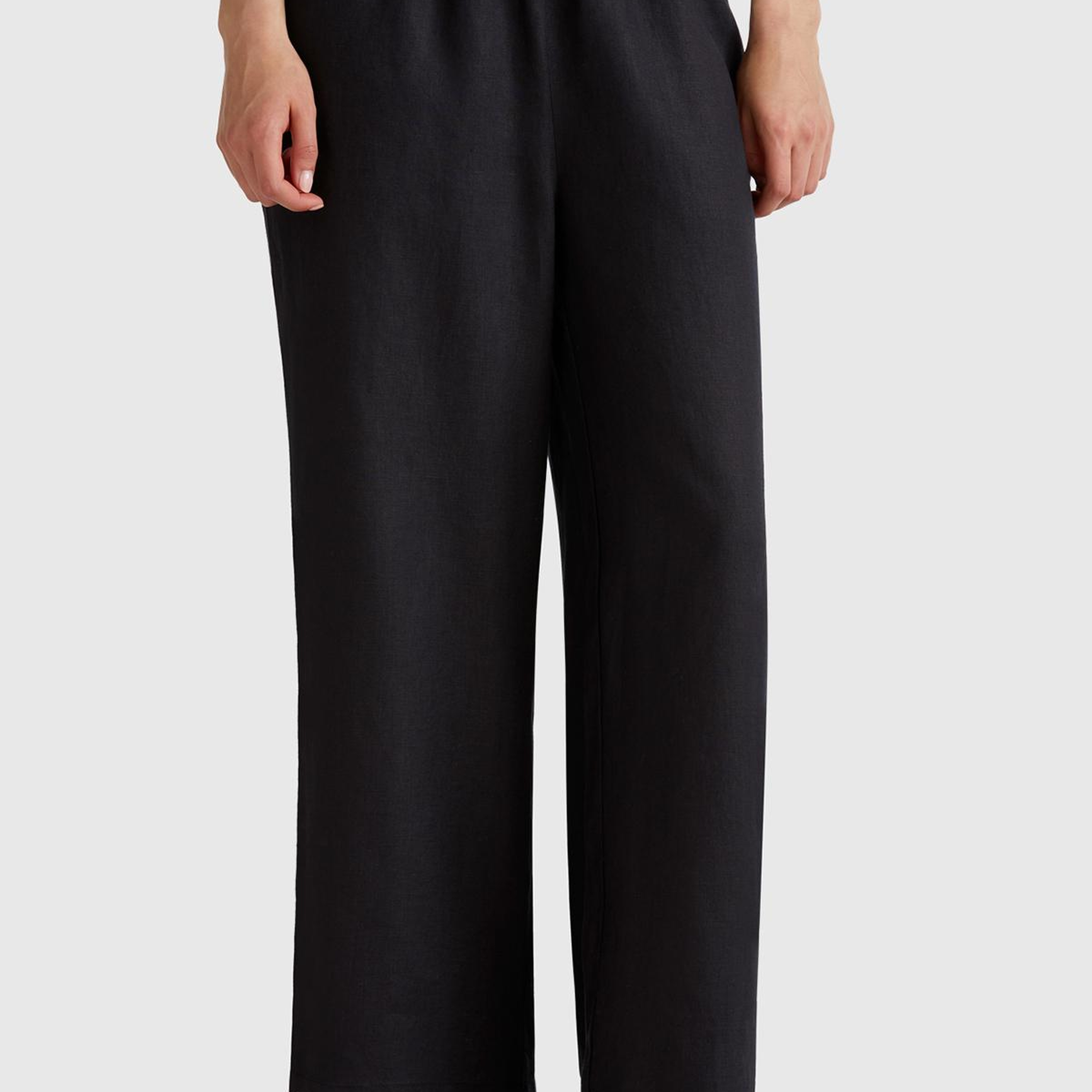 Kadın Siyah %100 Keten Beli Lastikli Bol Kısa Paça Pantolon