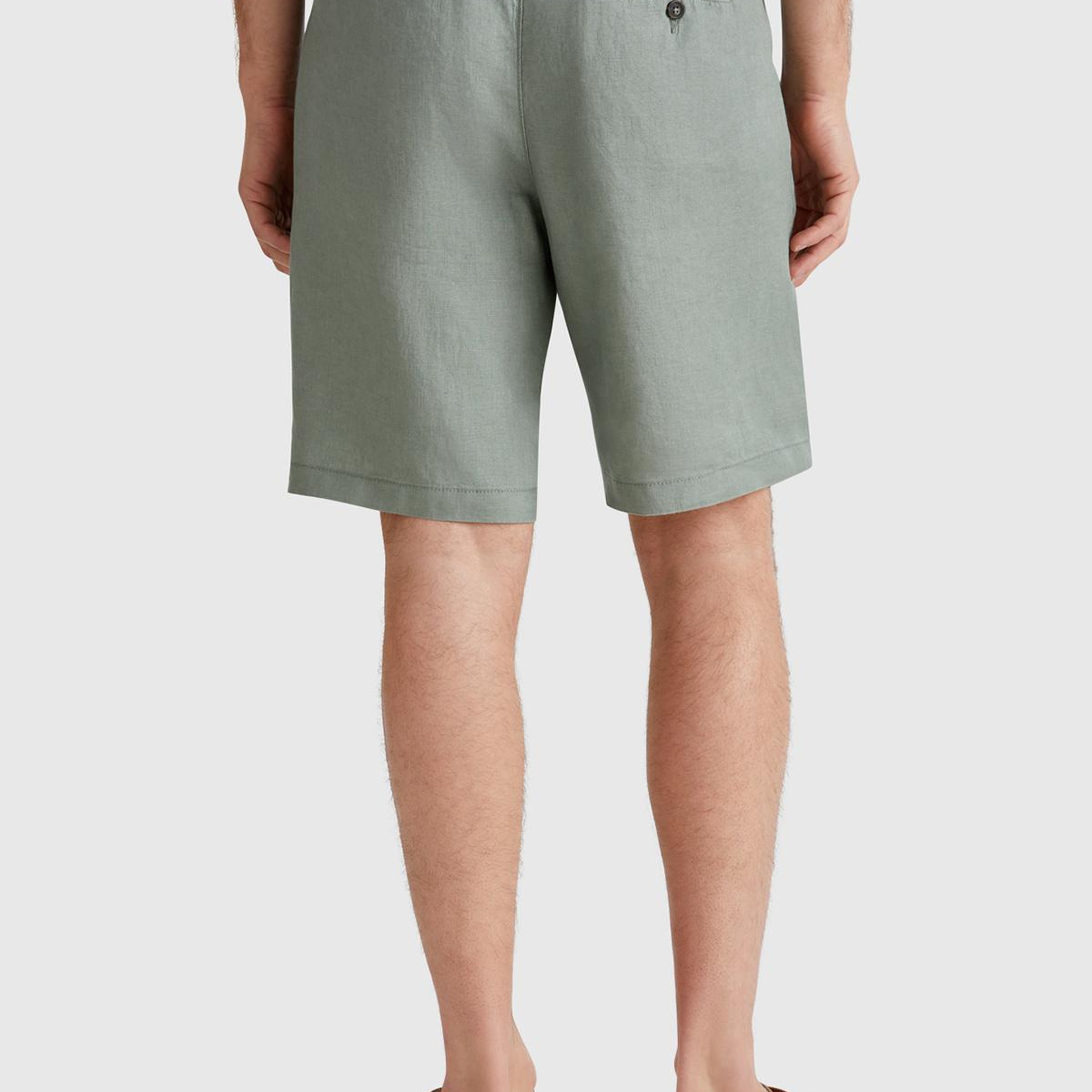 Erkek Soluk Yeşil %100 Keten Büzgü İpli Düğmeli Pile Detaylı Bermuda Şort