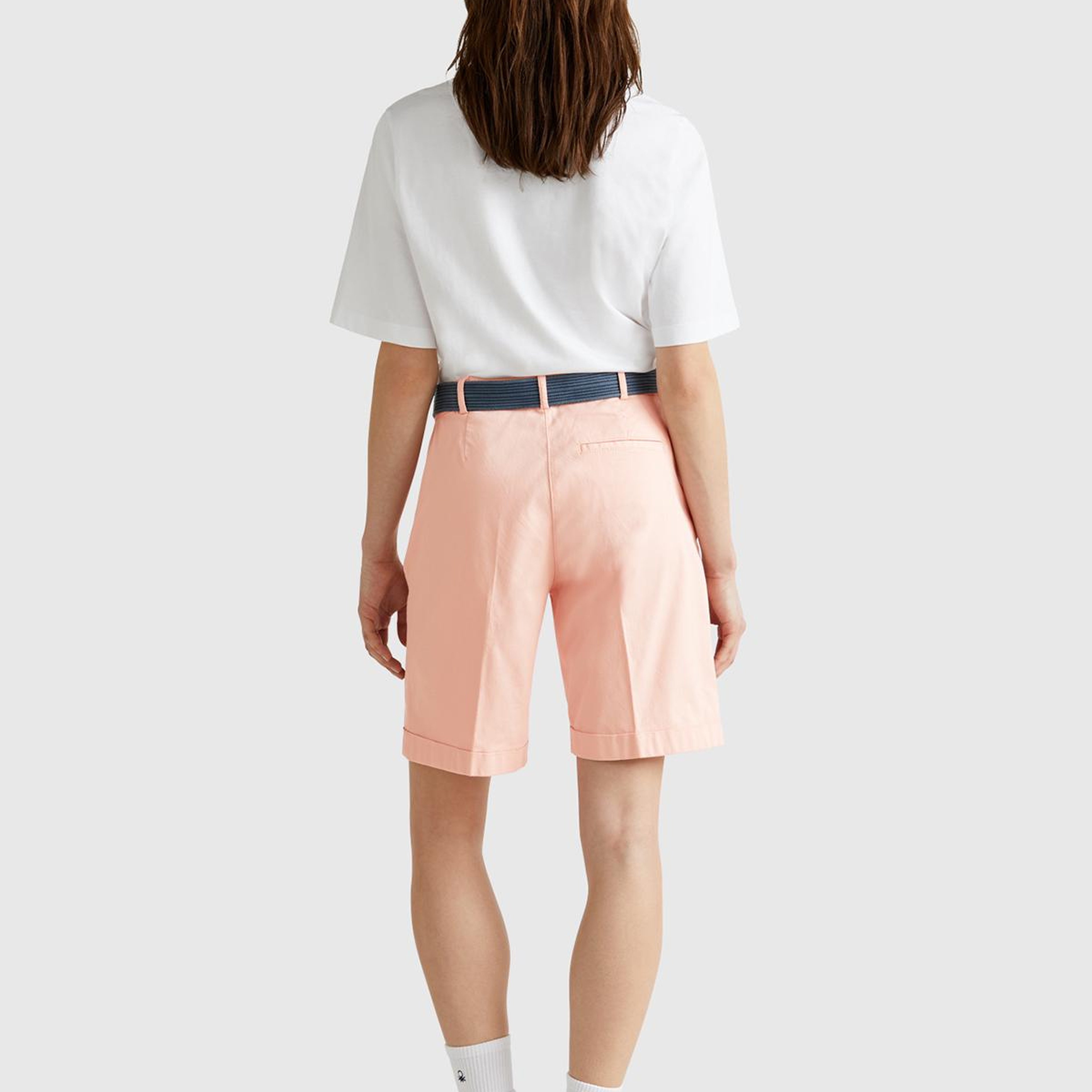 Kadın Pembe Pamuk Karışımlı Önü Düğmeli Regular Fit Bermuda Şort