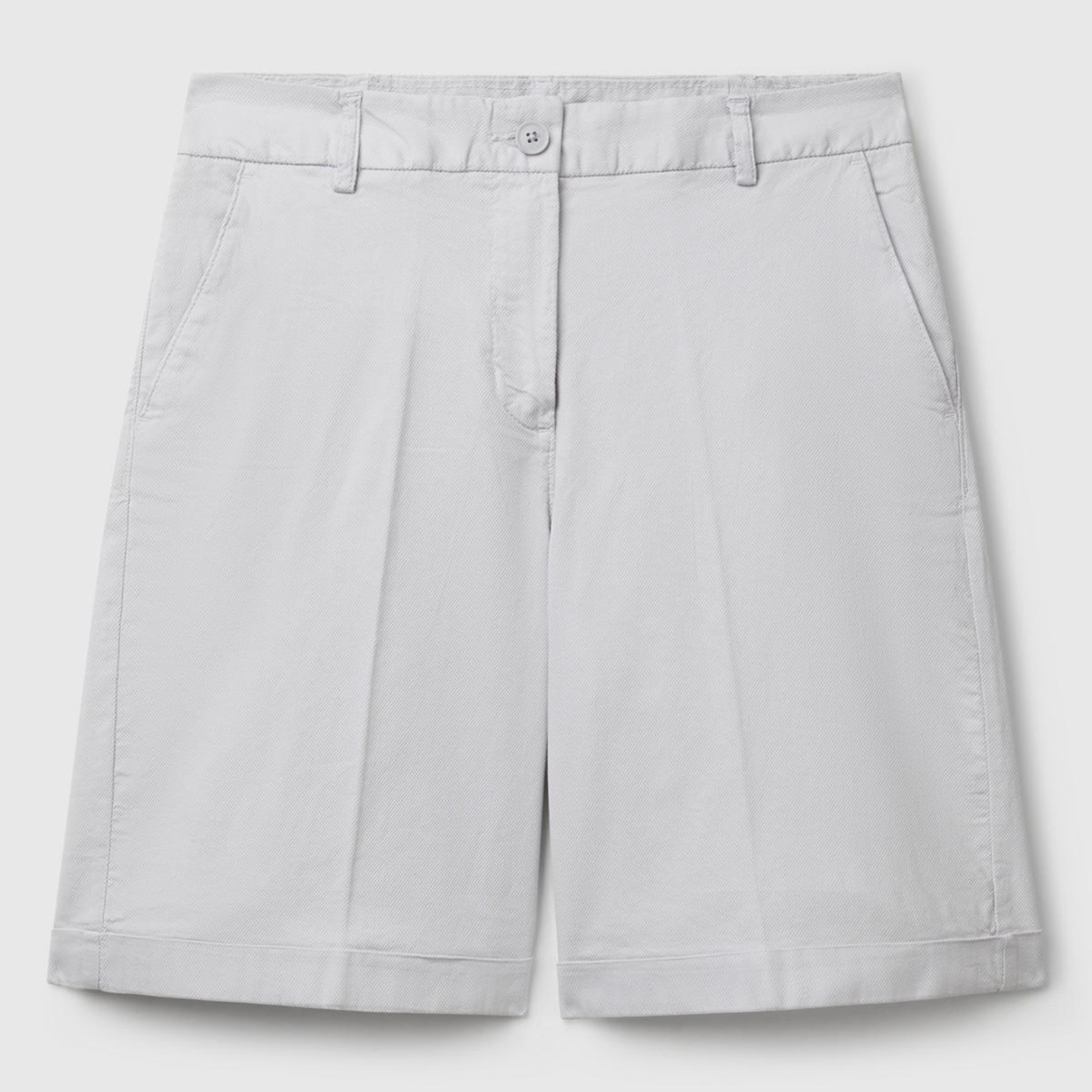 Kadın Gri Pamuk Karışımlı Önü Düğmeli Regular Fit Bermuda Şort