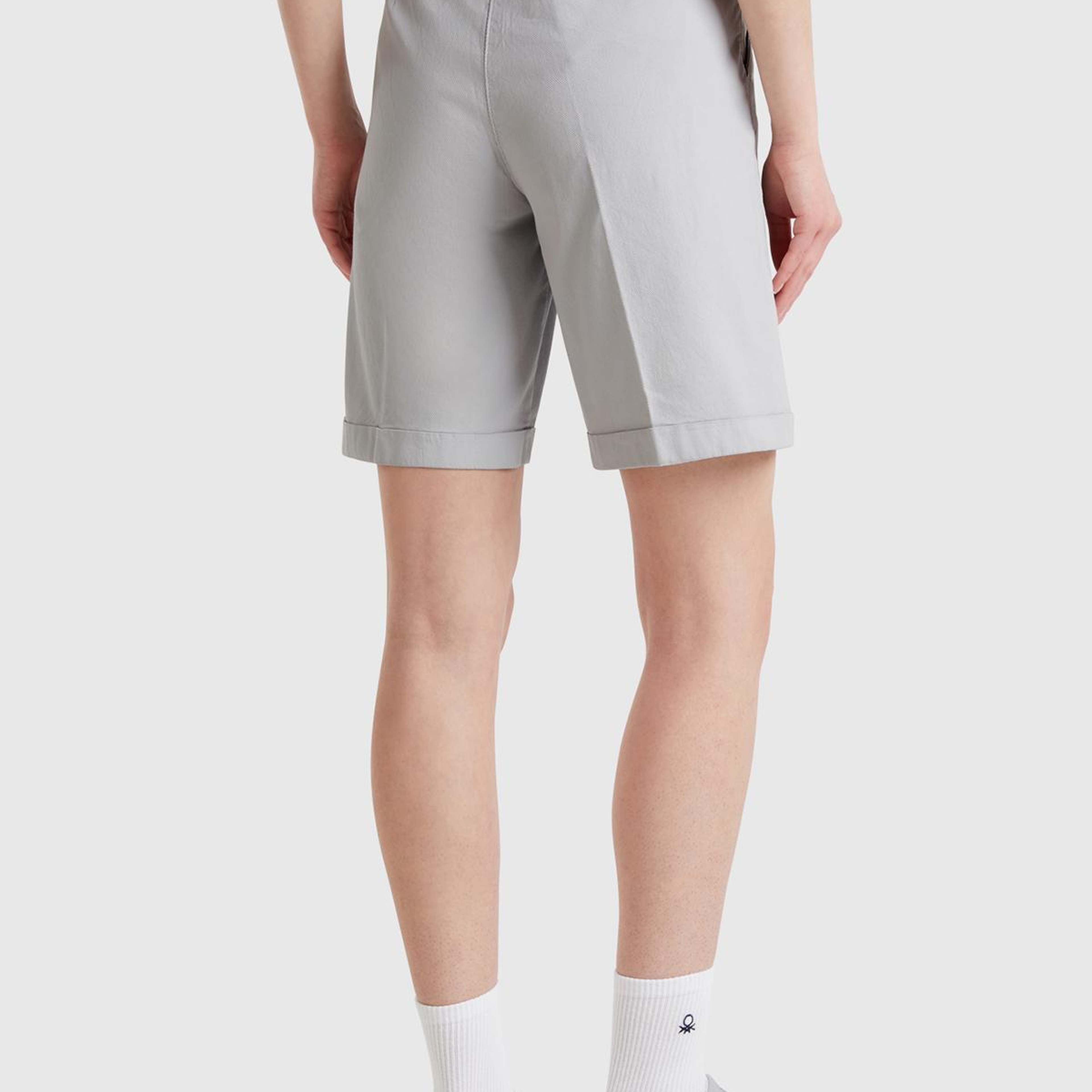 Kadın Gri Pamuk Karışımlı Önü Düğmeli Regular Fit Bermuda Şort