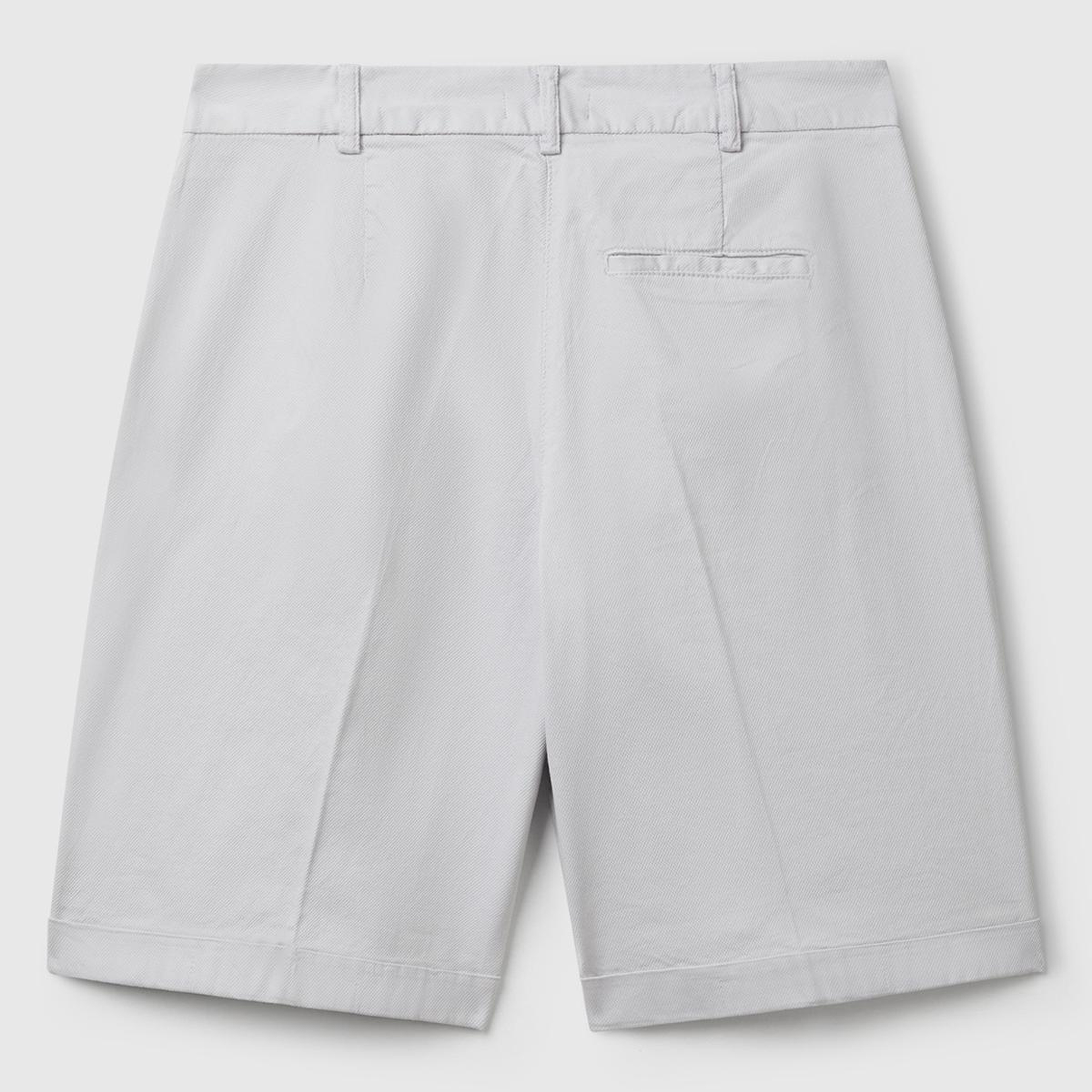 Kadın Gri Pamuk Karışımlı Önü Düğmeli Regular Fit Bermuda Şort