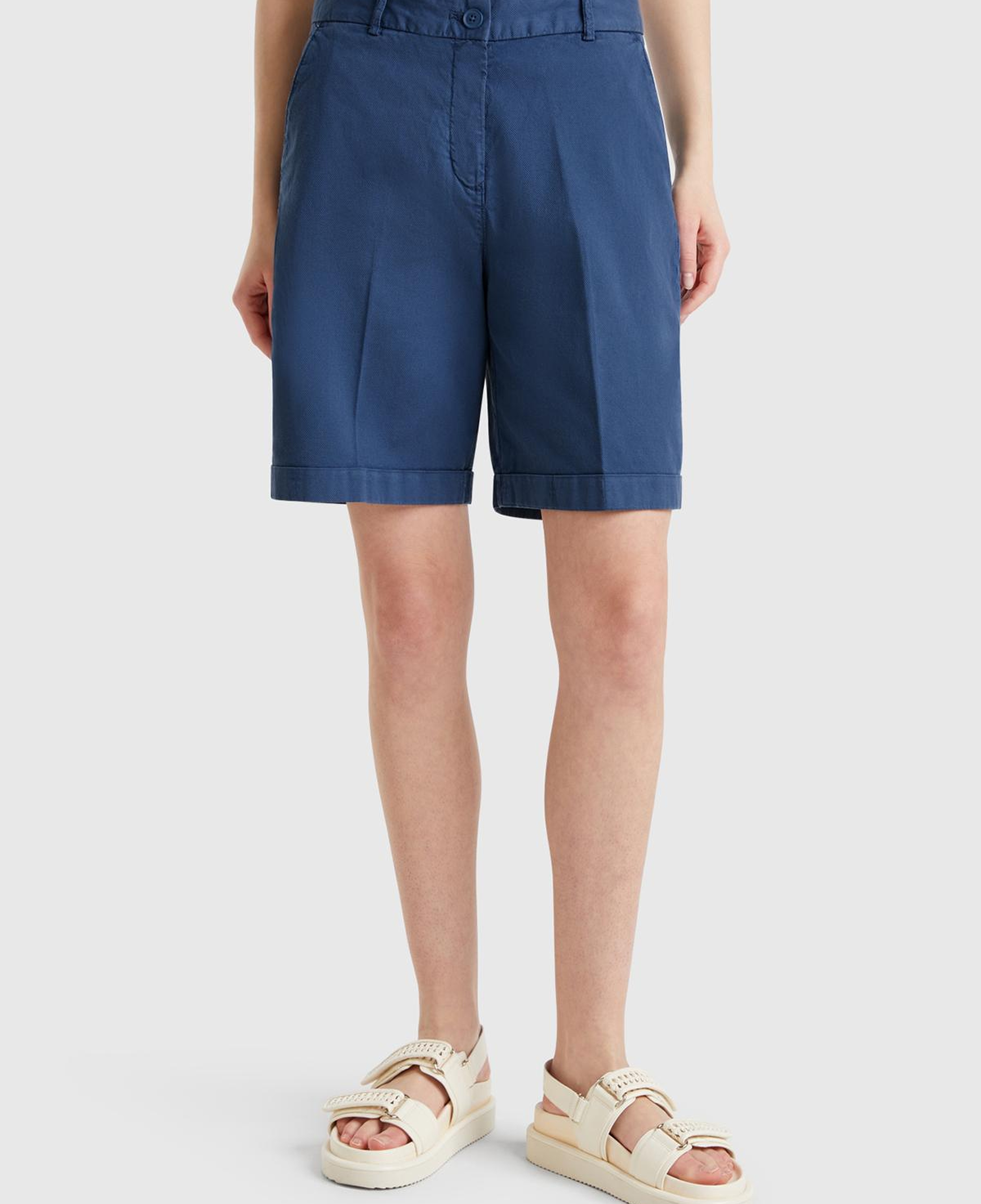 Kadın Denim Pamuk Karışımlı Önü Düğmeli Regular Fit Bermuda Şort