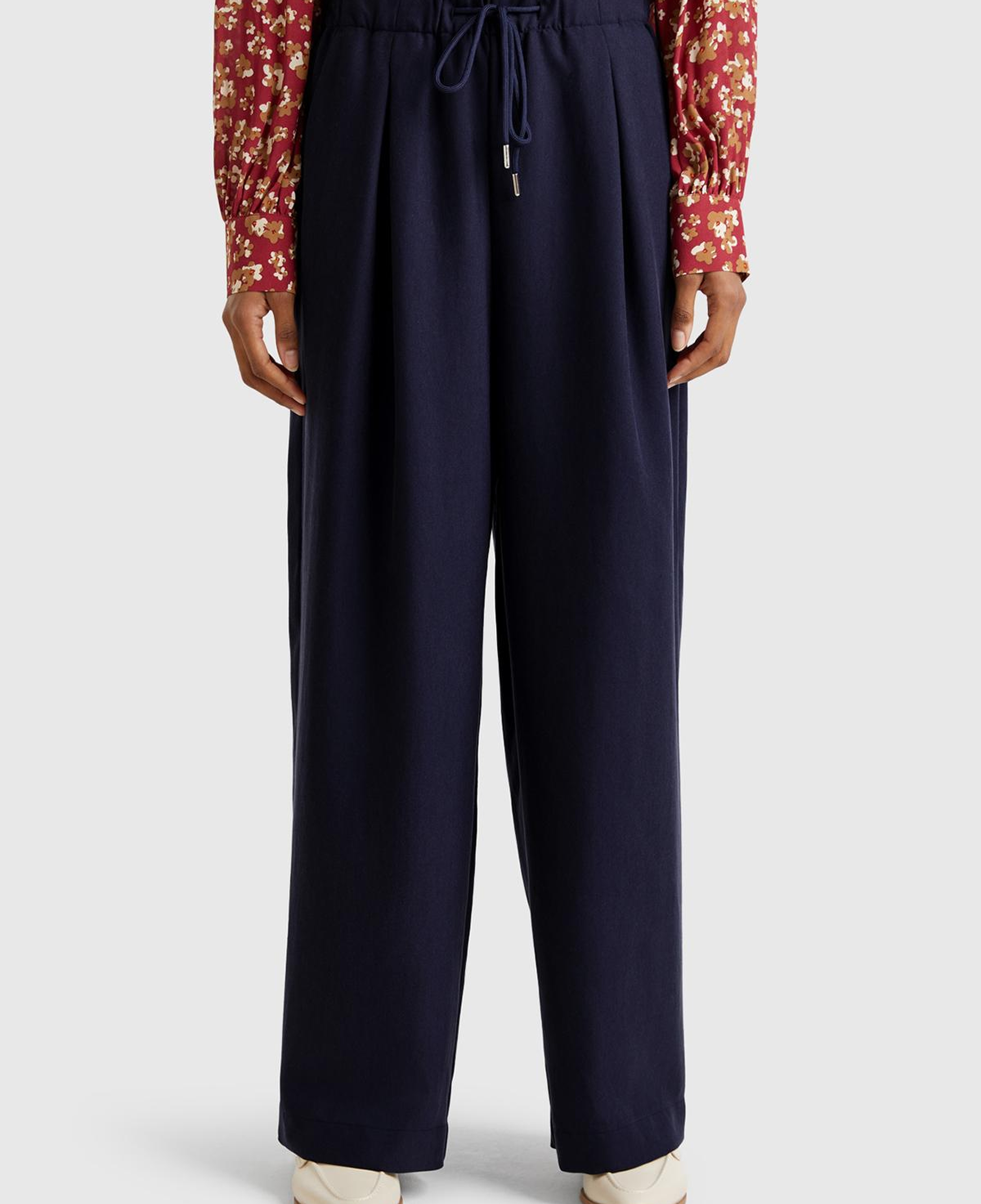 Kadın Lacivert Liyosel Karışımlı Beli Lastikli Geniş Paça Pantolon