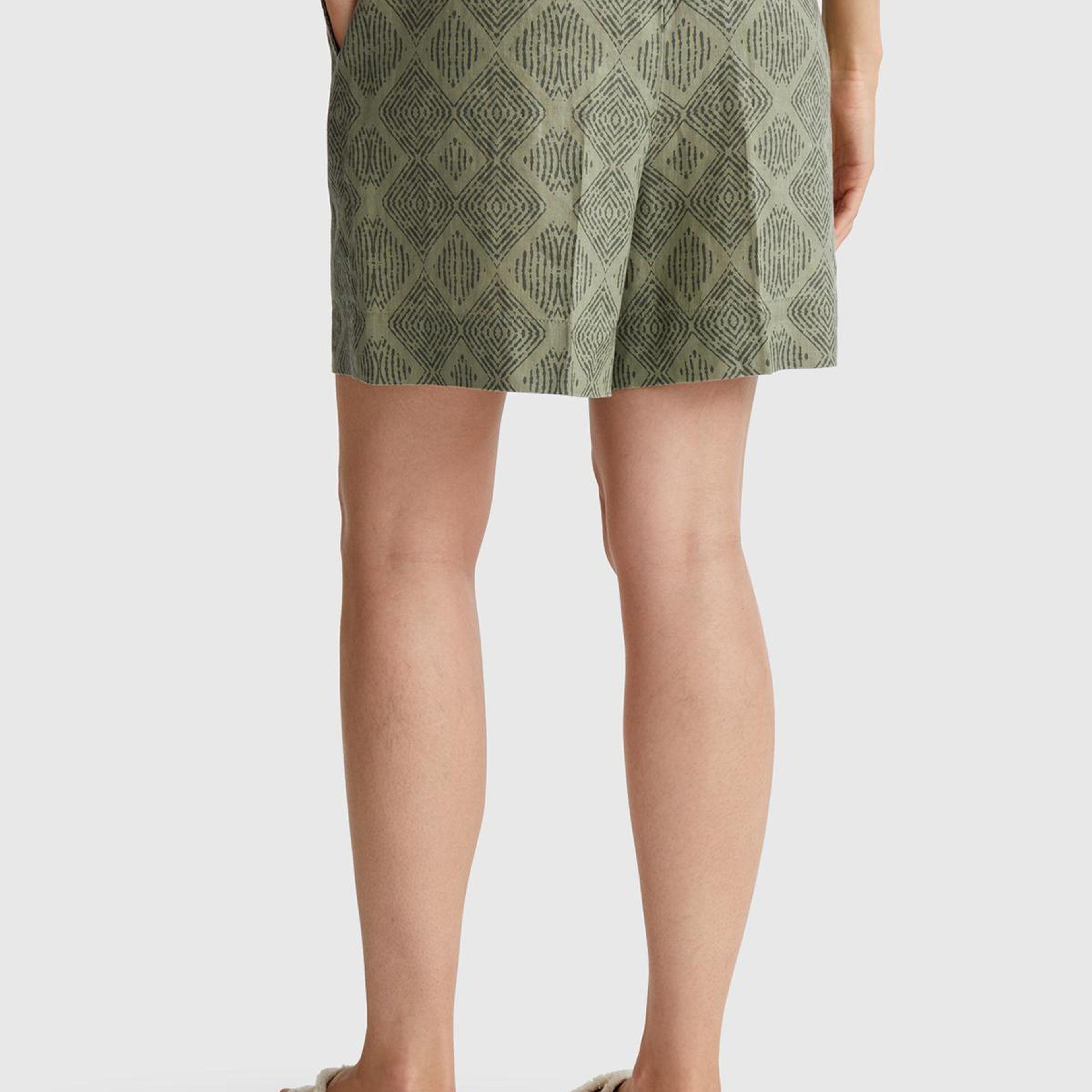 Kadın Haki %100 Keten Desenli Beli Lastikli Cepli Şort