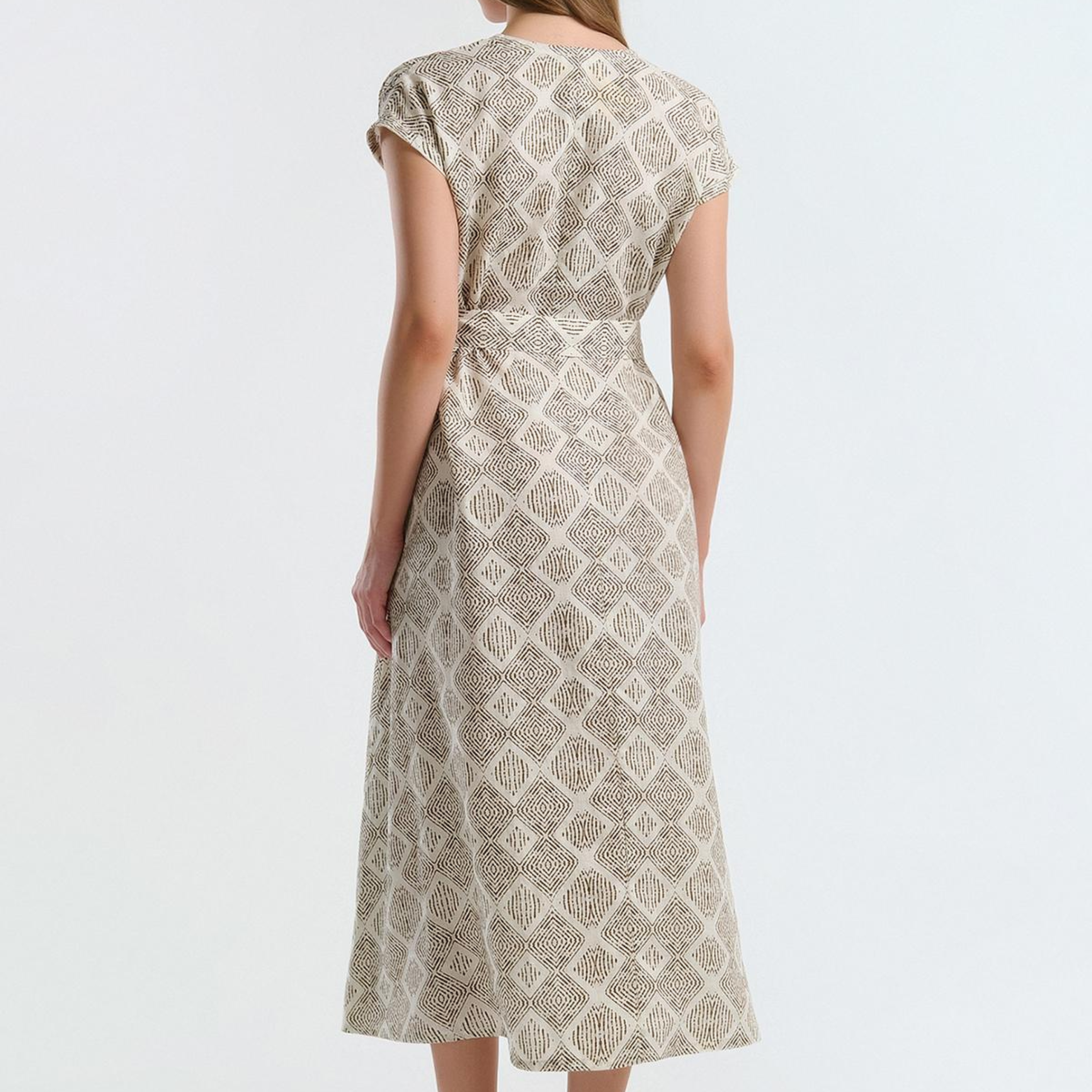 Kadın Beyaz Mix %100 Keten Desenli V Yaka Cepli Uzun Elbise