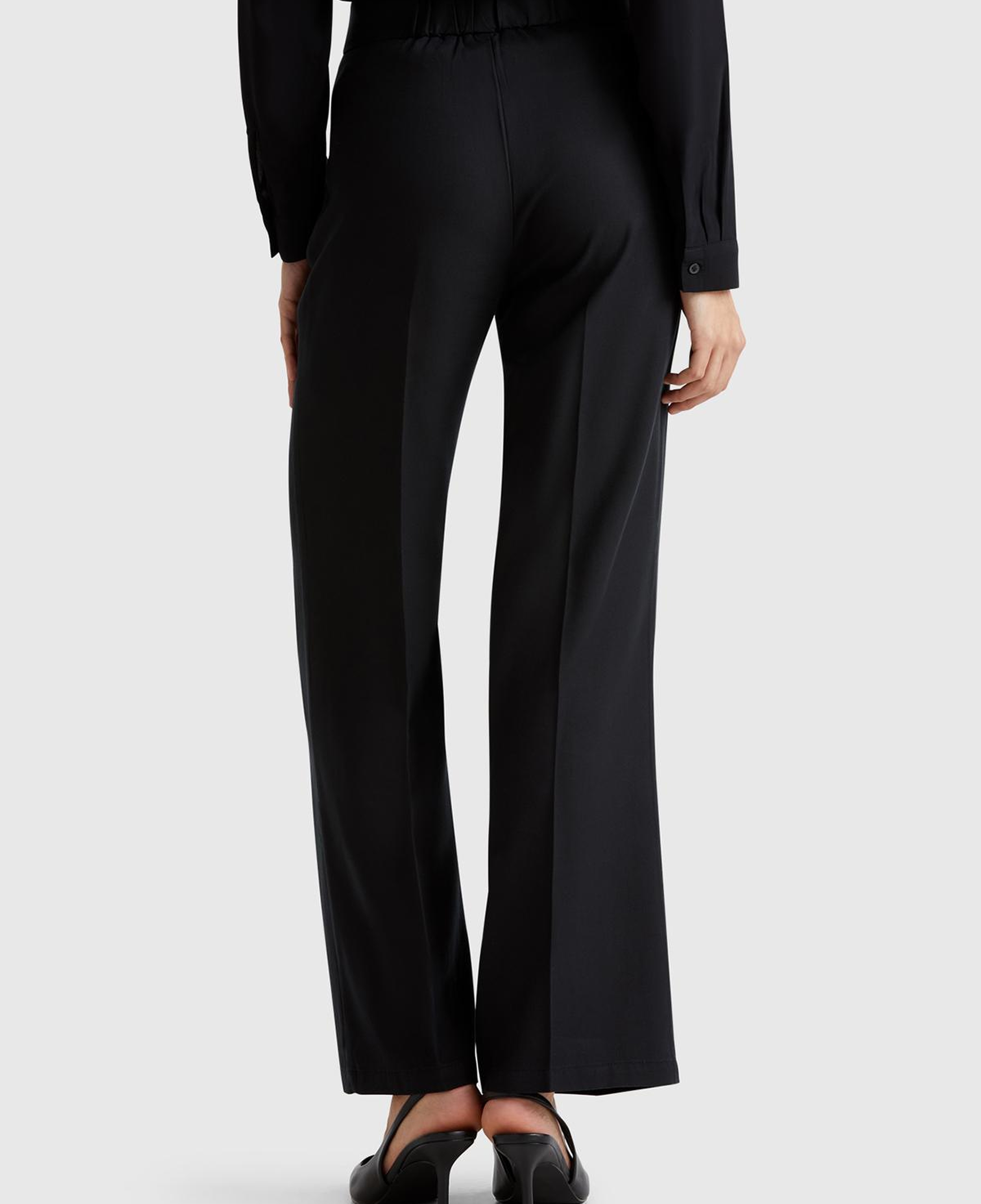 Kadın Siyah %100 Liyosel Beli Lastikli Düz Paça Pantolon