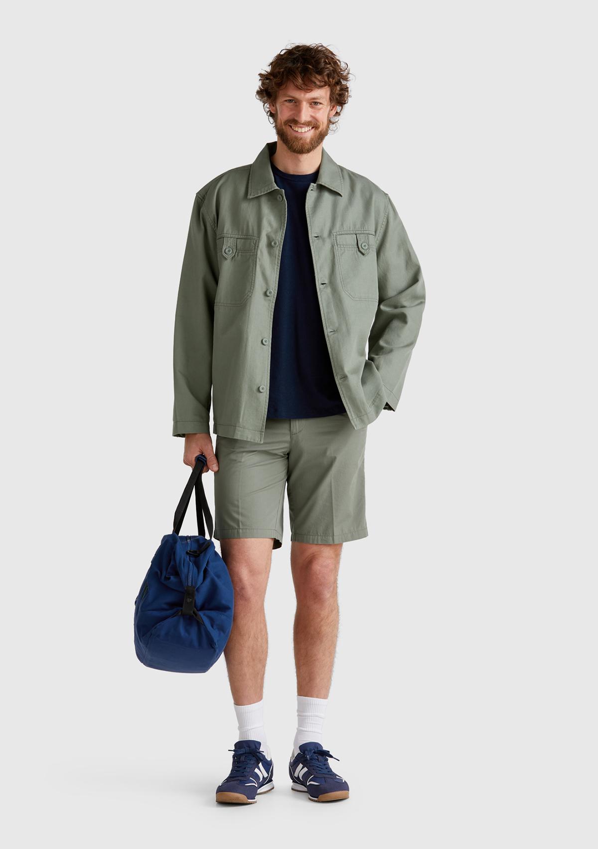 Erkek Soluk Yeşil %100 Koton Paraşüt Kumaş Bermuda Şort