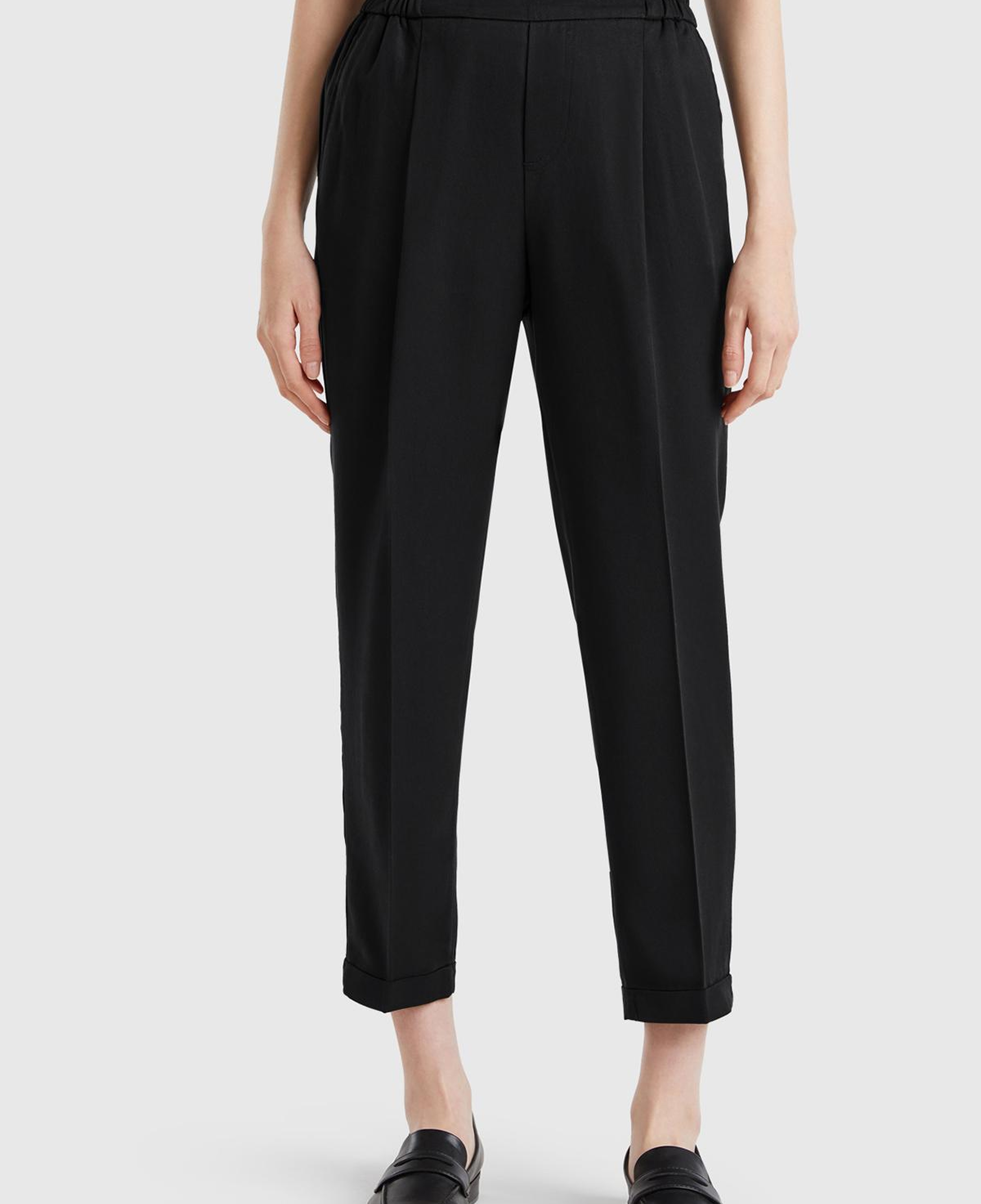 Kadın Siyah %100 Liyosel Paçası Kıvrımlı Beli Lastikli Pantolon