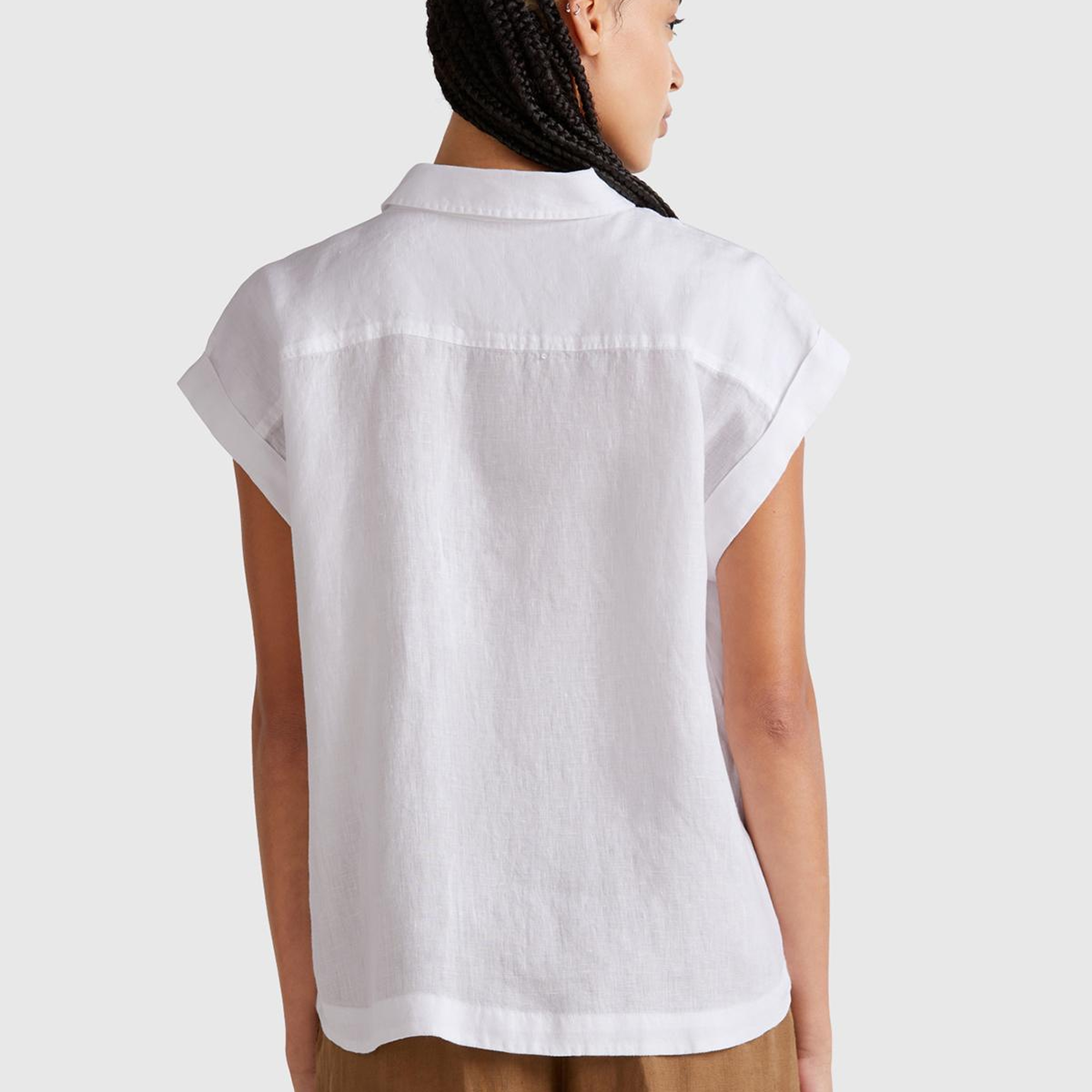 Kadın Beyaz %100 Keten Omuz Detaylı Kısa Kollu Gömlek