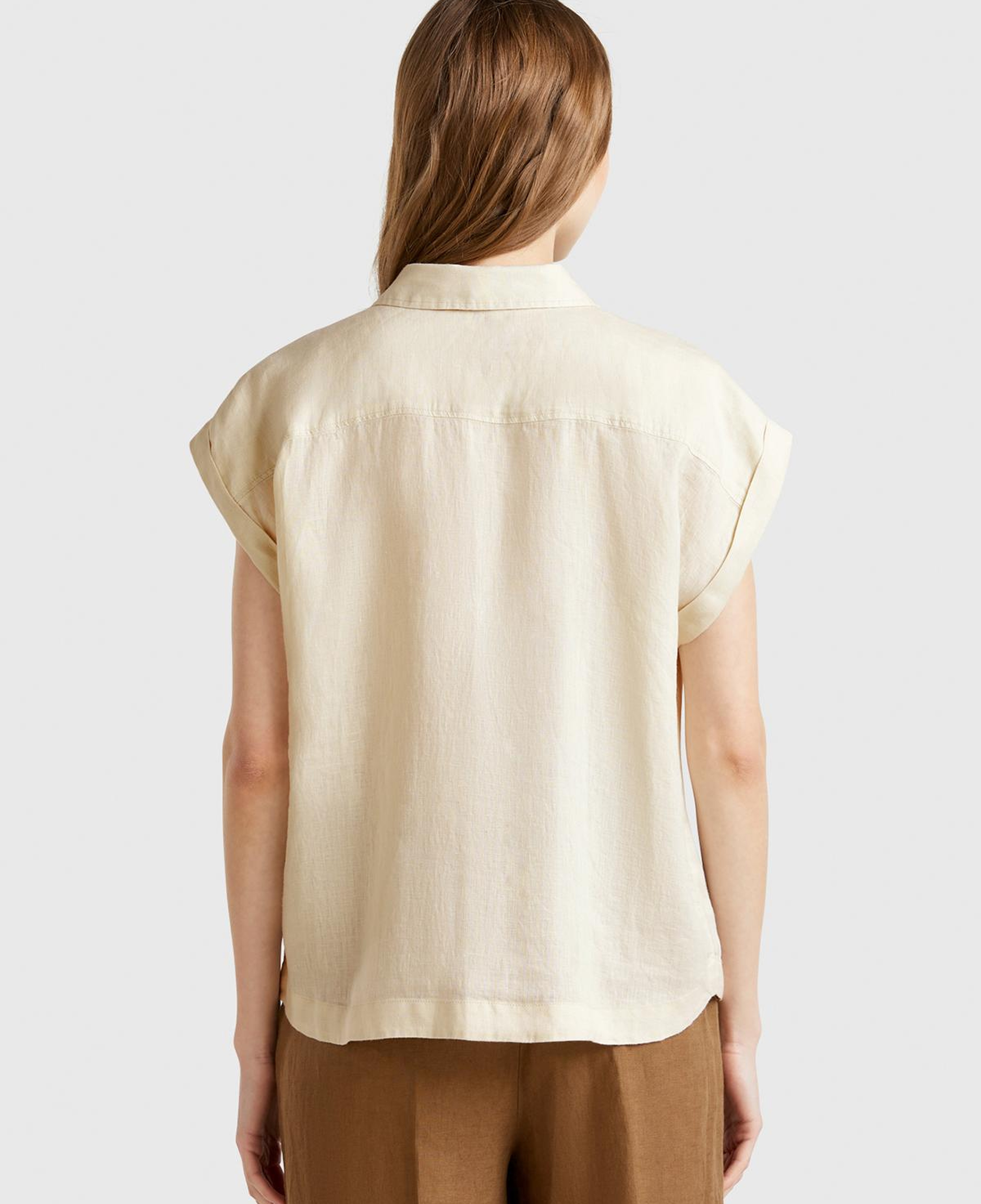 Kadın Taş Rengi %100 Keten Omuz Detaylı Kısa Kollu Gömlek