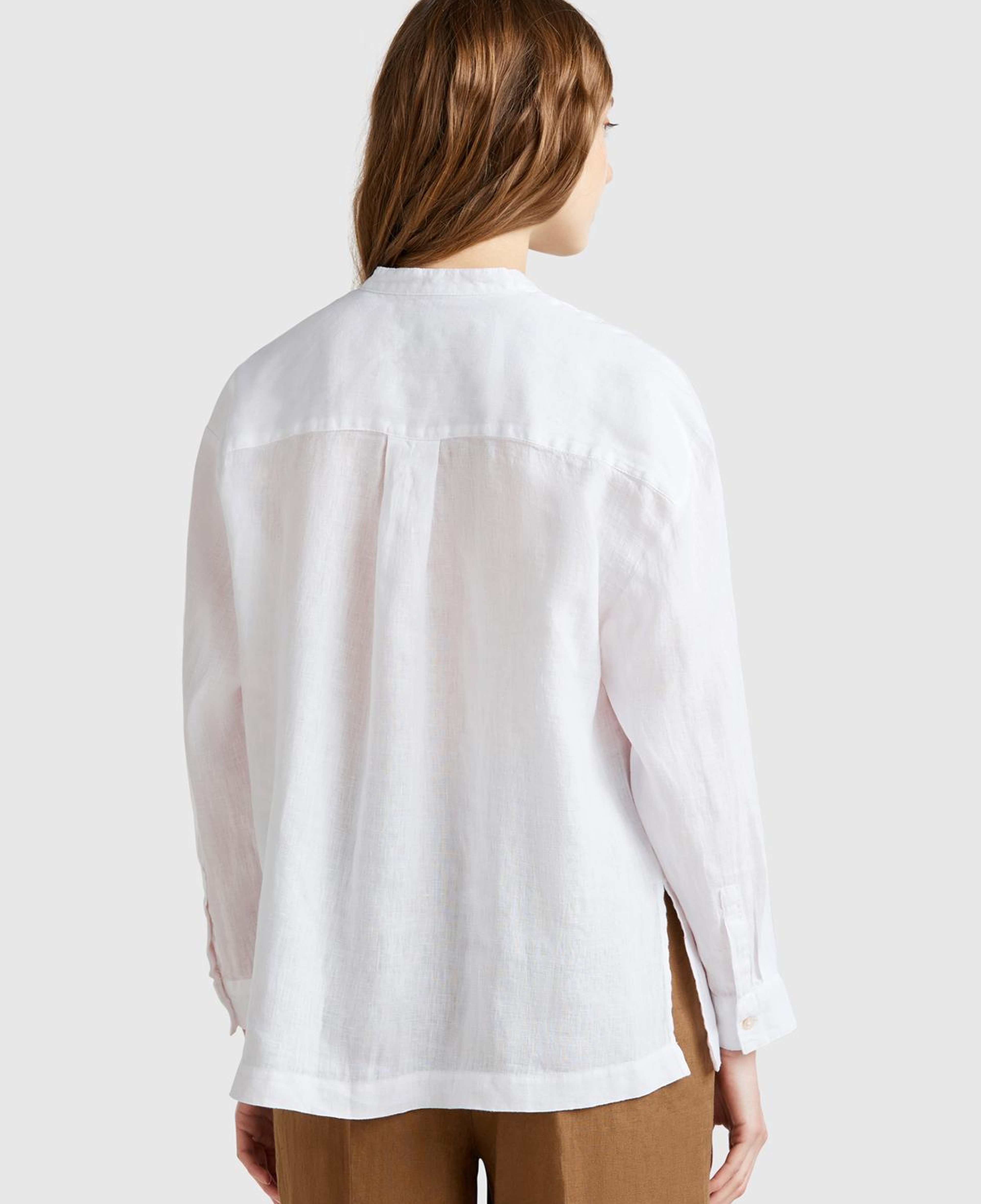 Kadın Beyaz %100 Keten Sol Önü Cepli Oversize Mandarin Yaka Gömlek