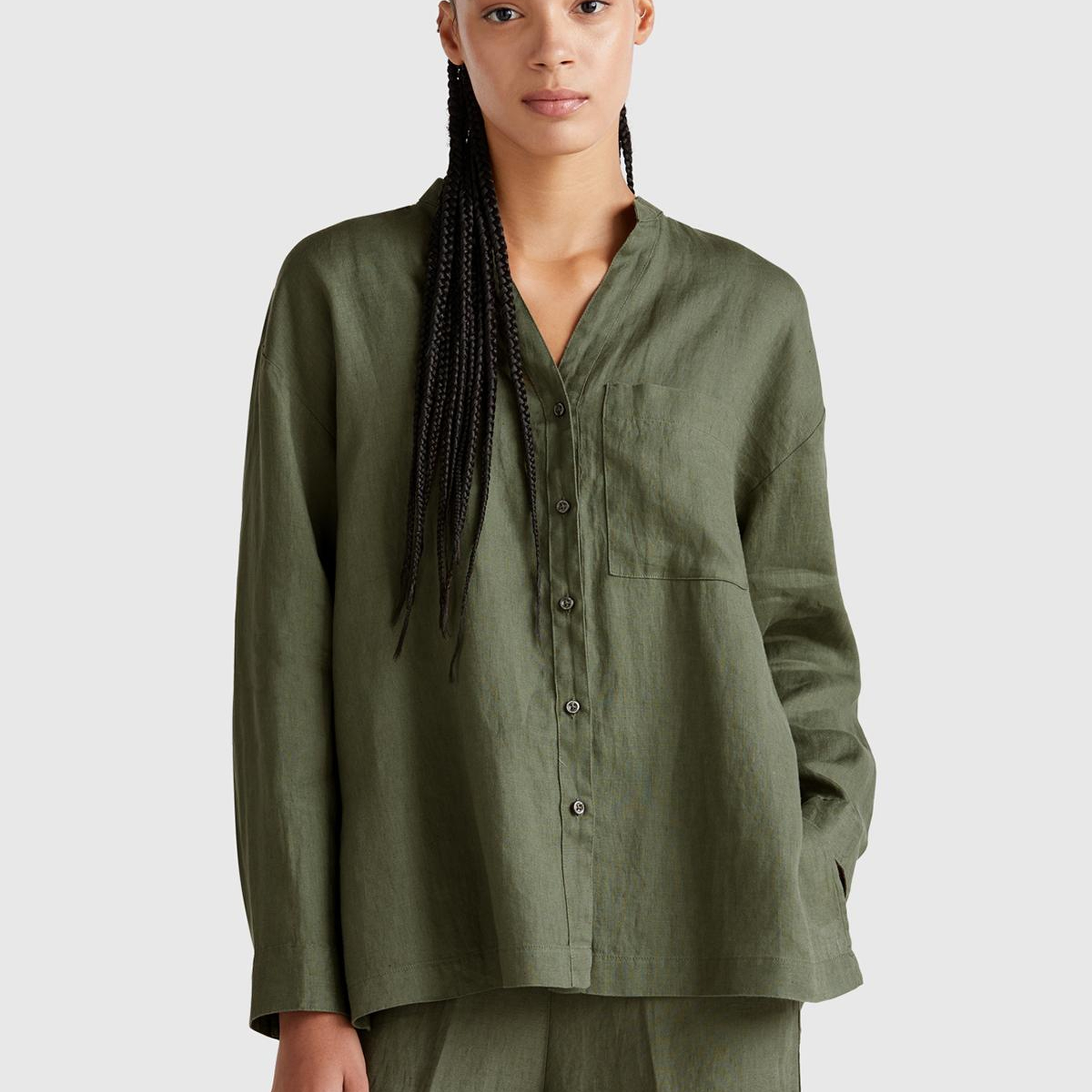 Kadın Haki %100 Keten Sol Önü Cepli Oversize Mandarin Yaka Gömlek