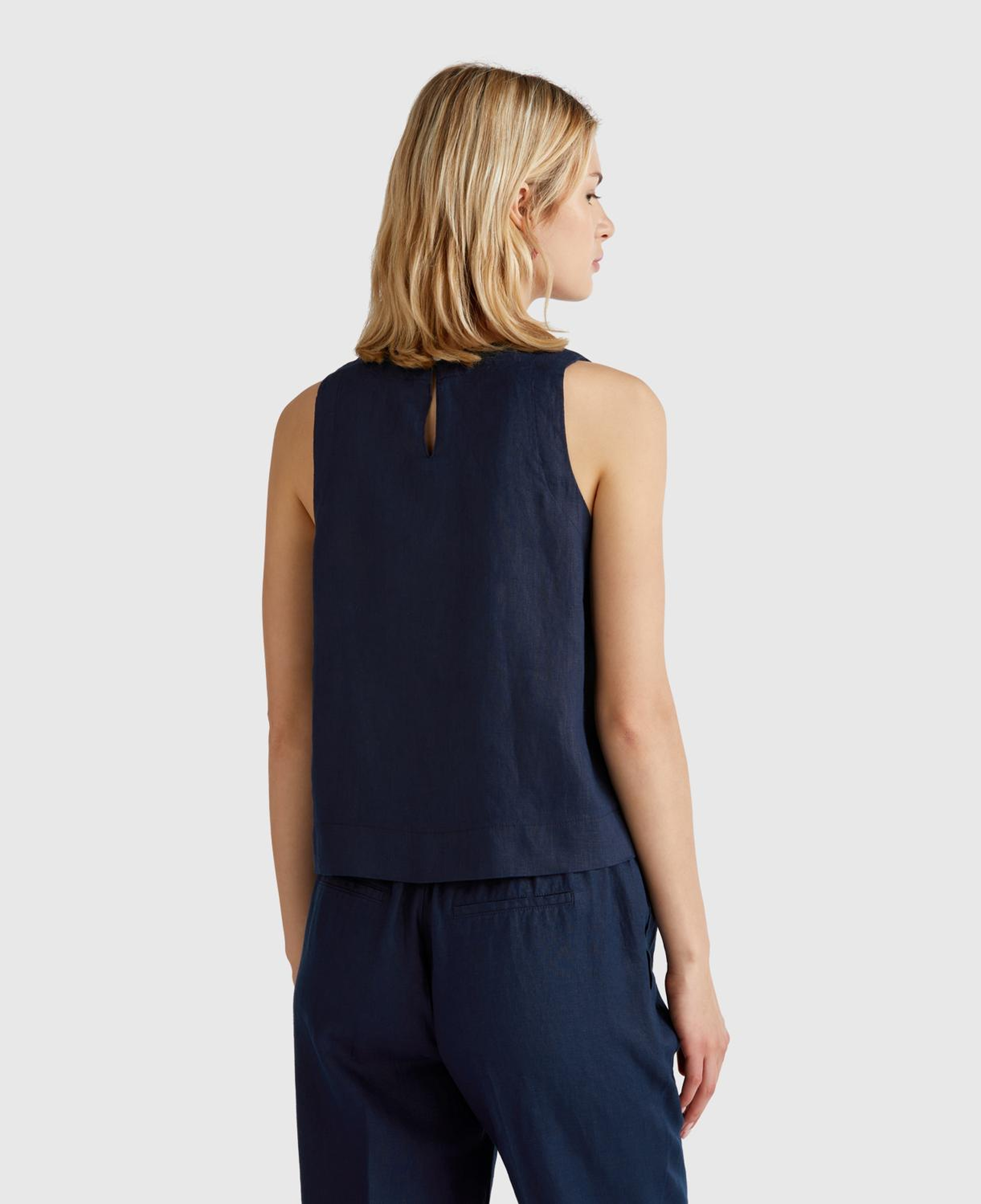 Kadın Lacivert %100 Keten Kolsuz Bluz