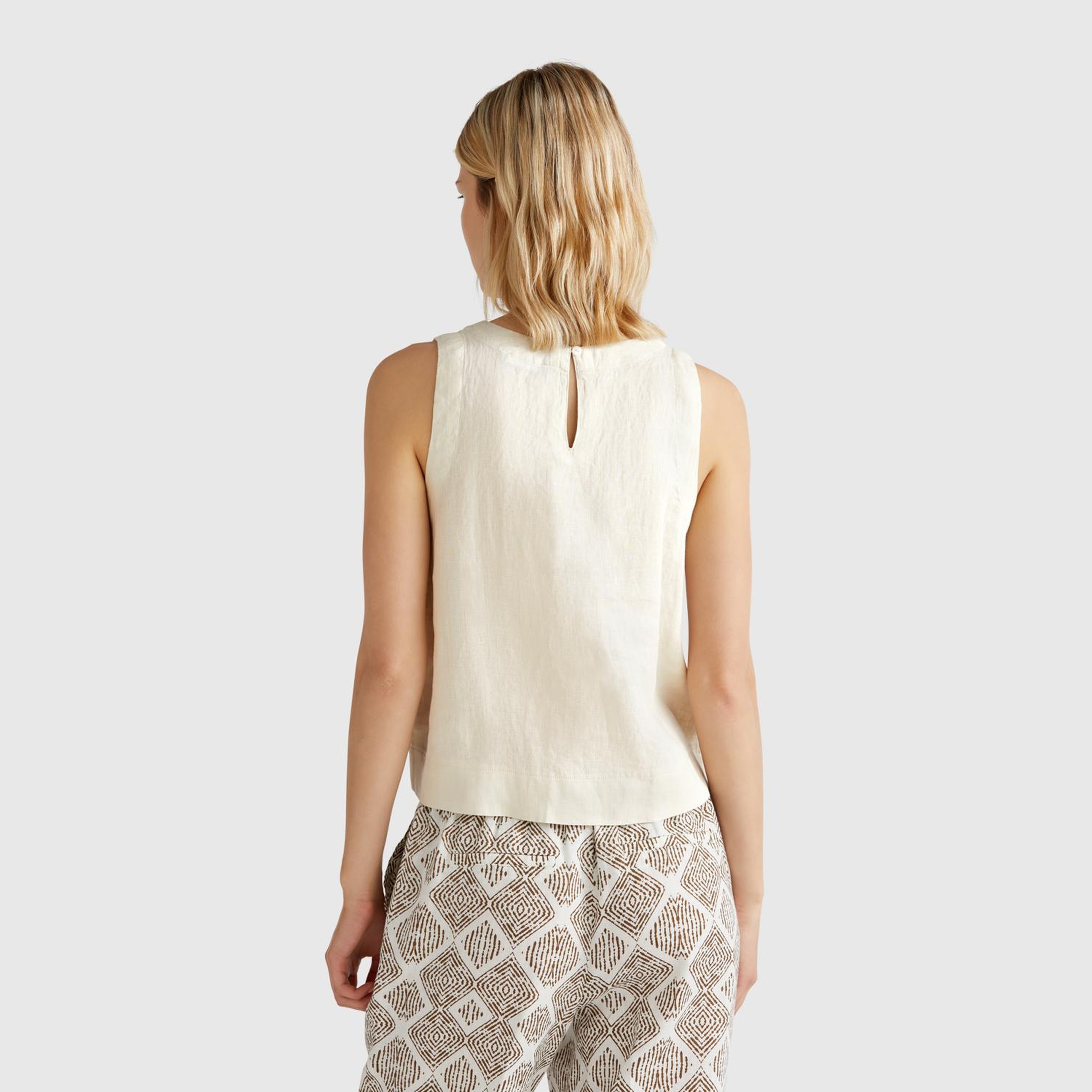 Kadın Taş Rengi %100 Keten Kolsuz Bluz