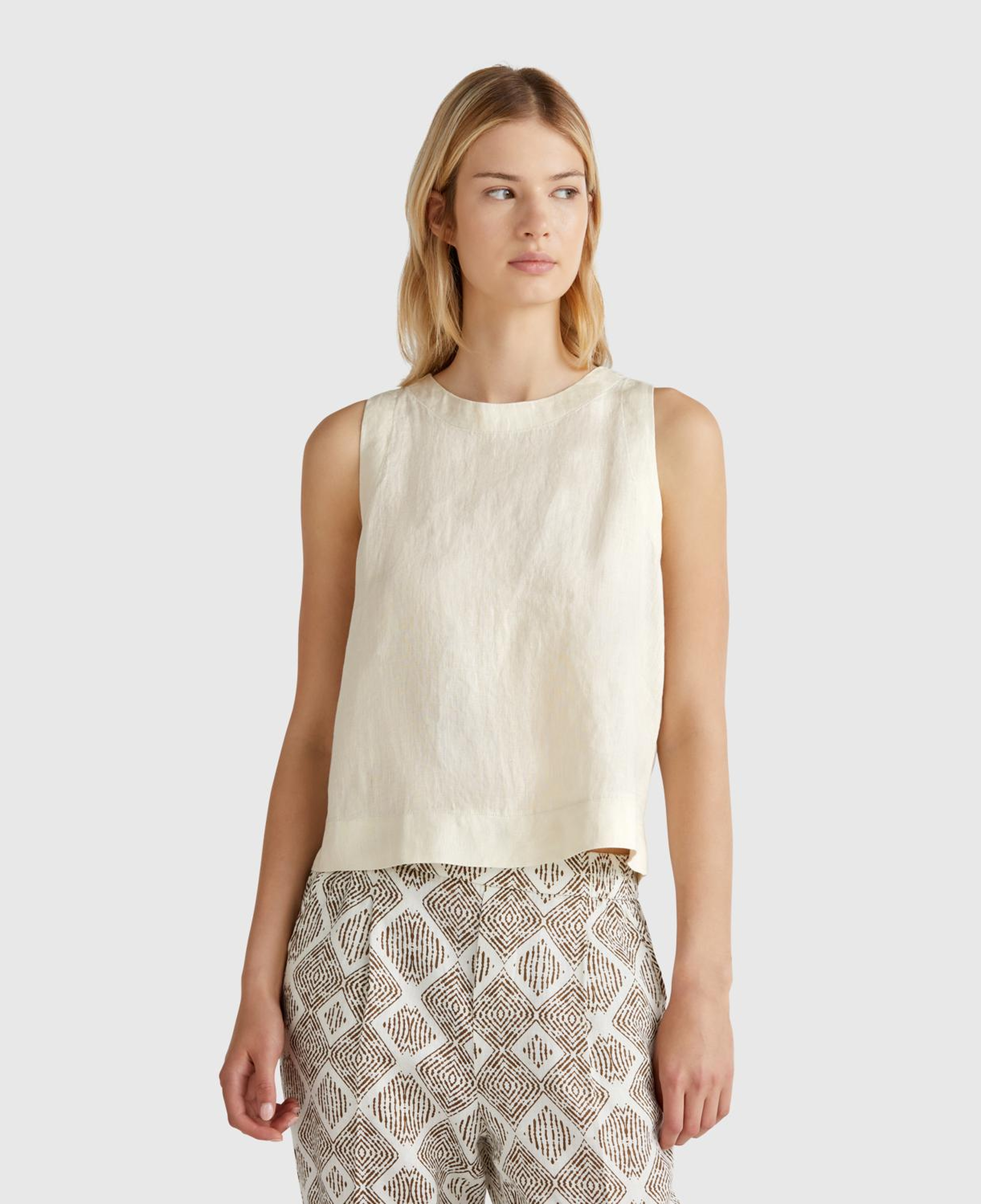 Kadın Taş Rengi %100 Keten Kolsuz Bluz