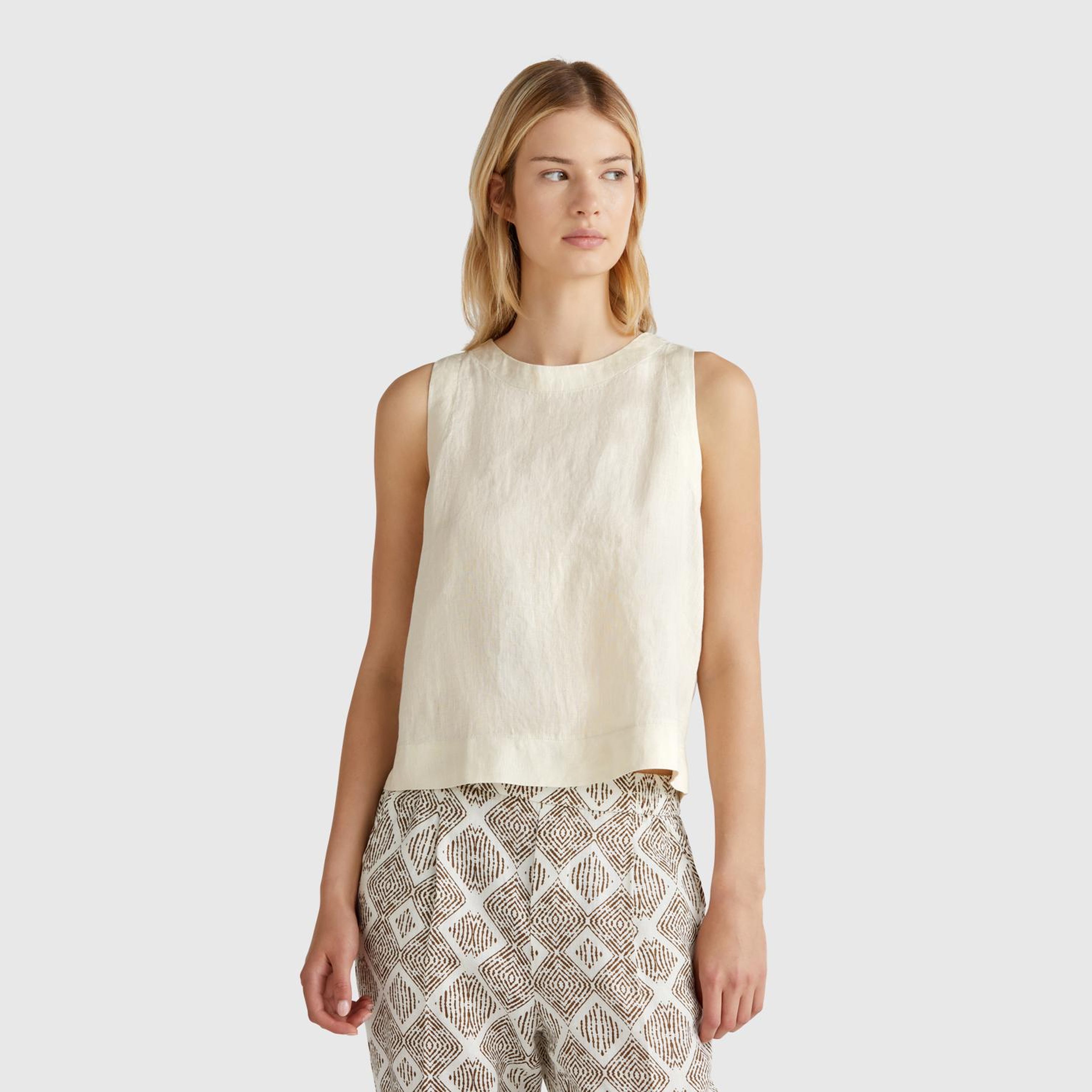 Kadın Taş Rengi %100 Keten Kolsuz Bluz