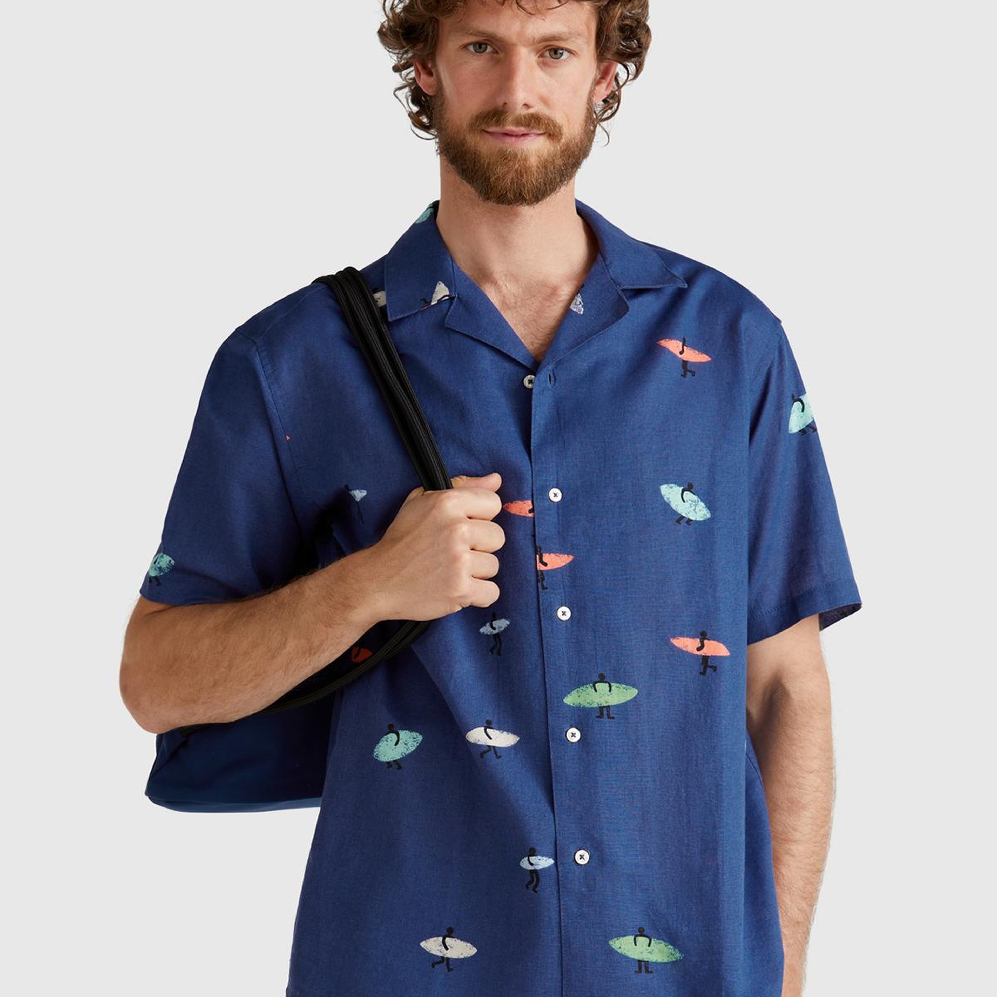 Erkek Lacivert Pamuk Keten Karışımlı Desenli Bowling Yaka Kısa Kollu Gömlek