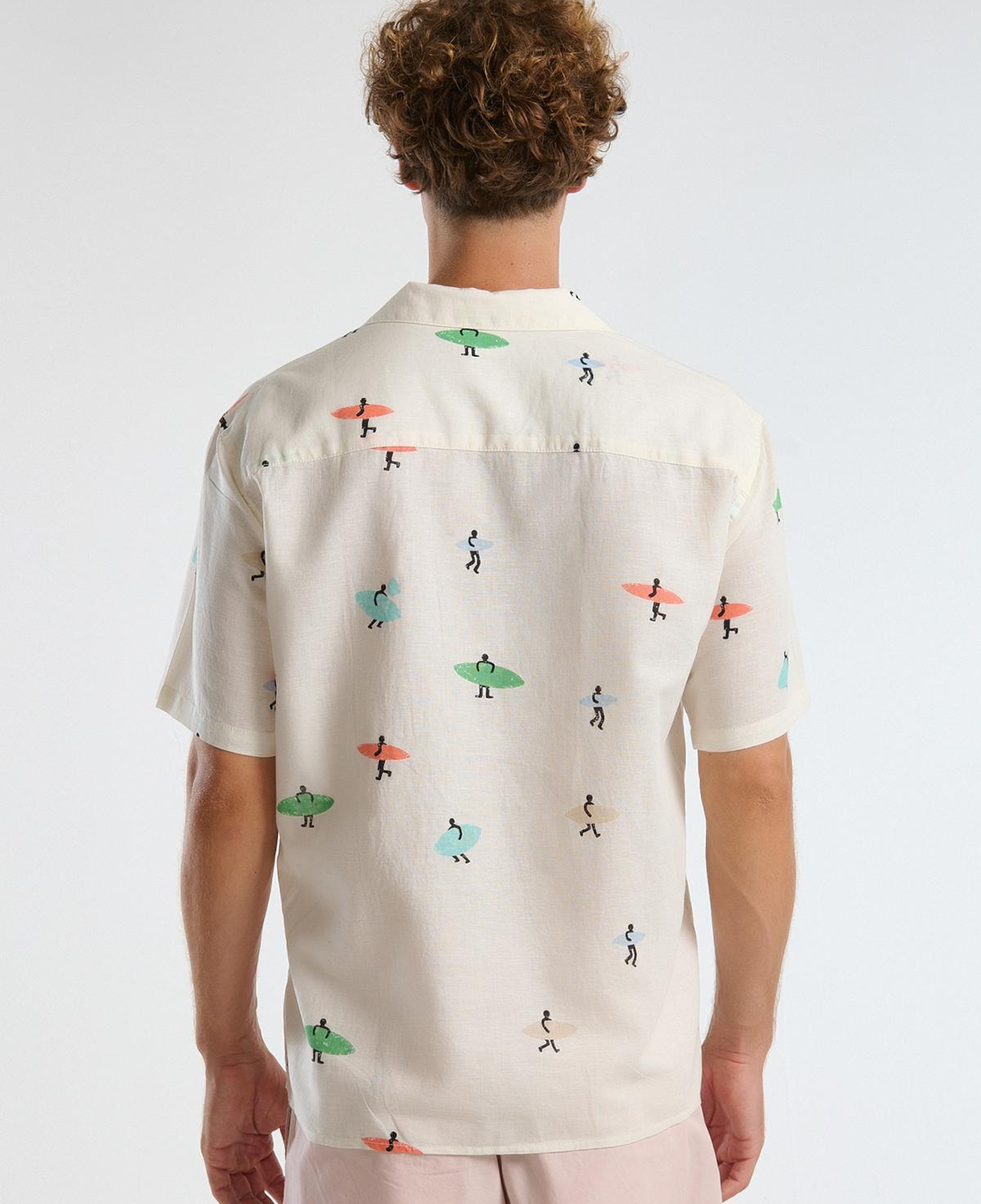 Erkek Beyaz Pamuk Keten Karışımlı Desenli Bowling Yaka Kısa Kollu Gömlek