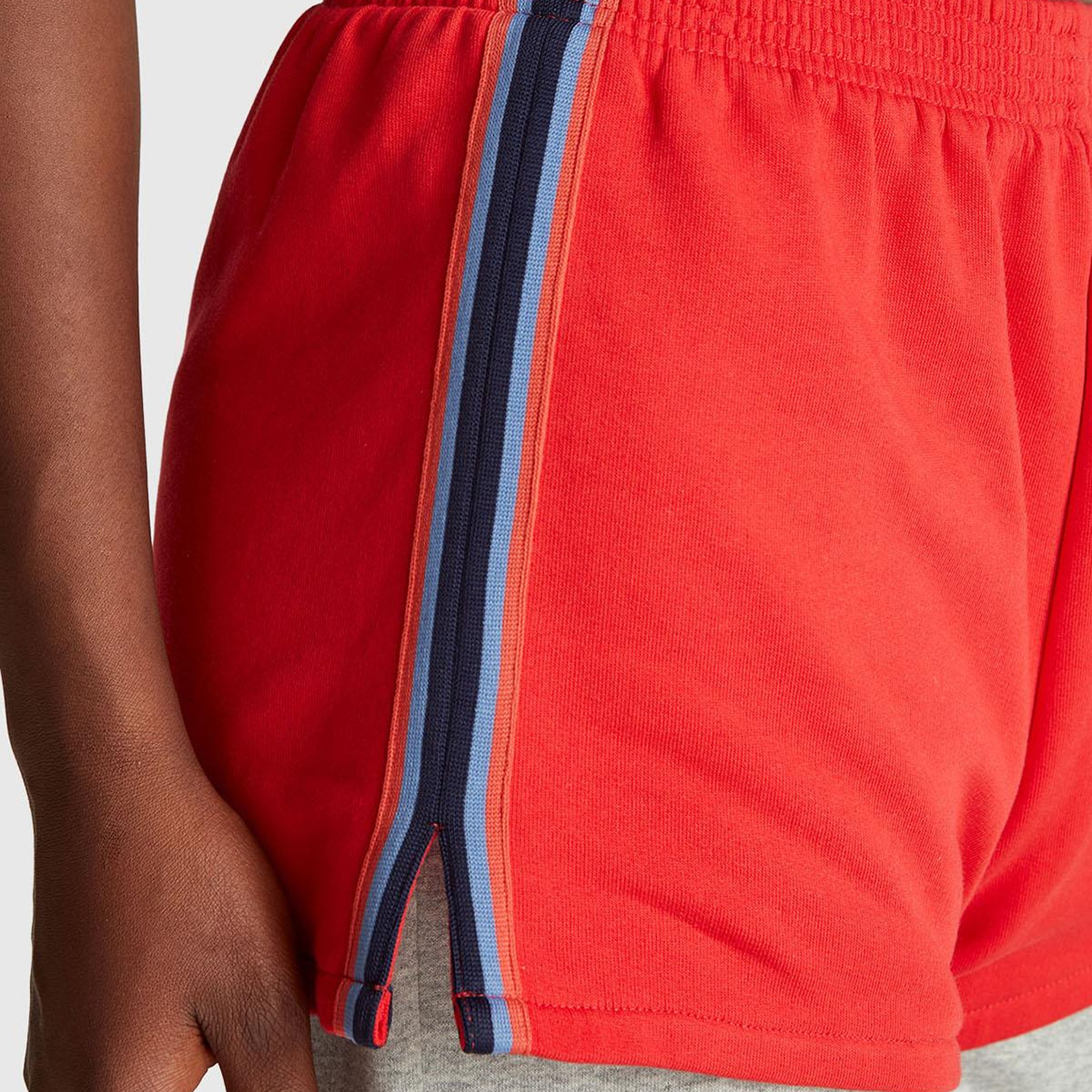 Kadın Kırmızı  %100 Pamuk Rahat Kalıp Stranger Things Sweat Şort