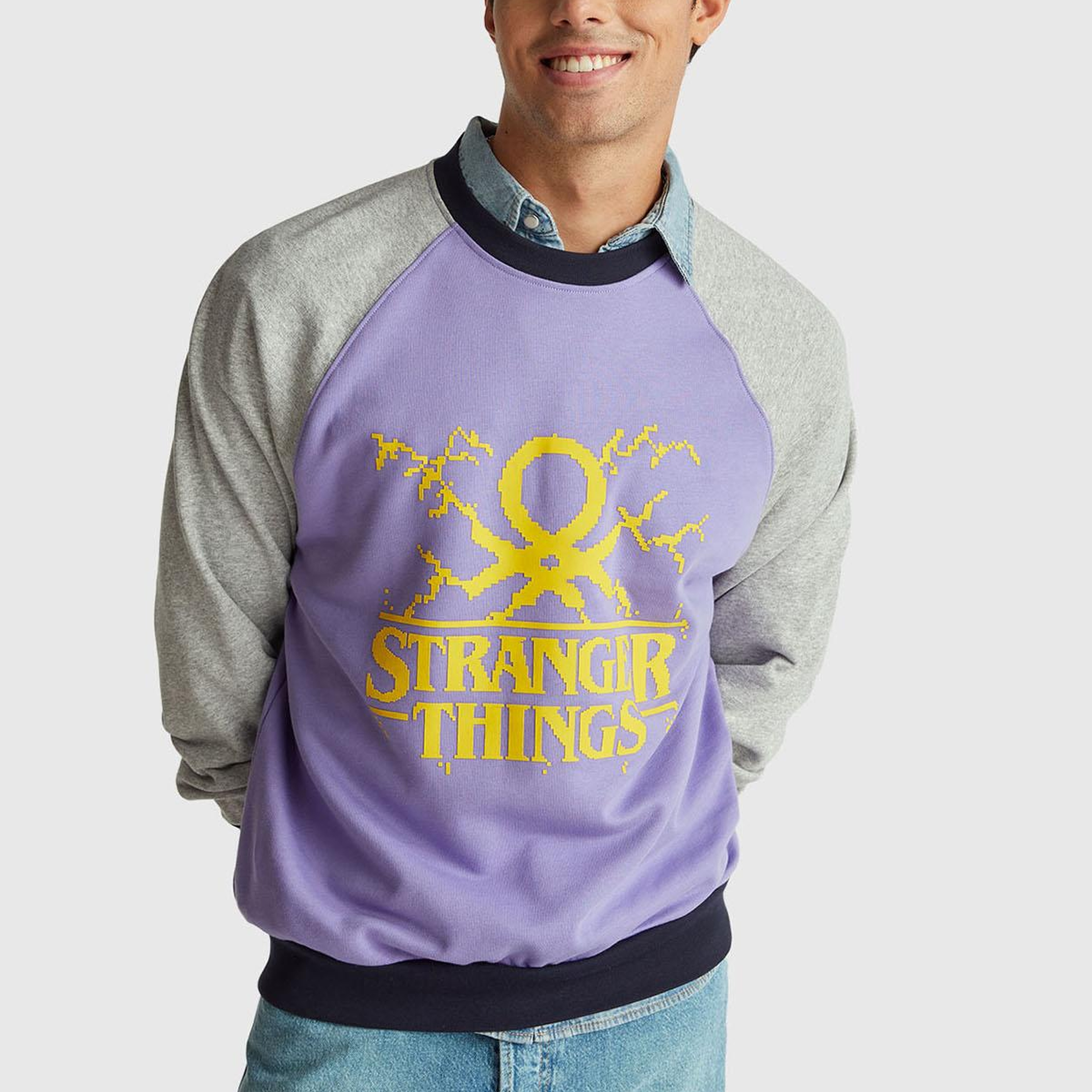 Erkek Lila  %100 Pamuk Relaxed Fit Stranger Things Baskılı Sweatshirt