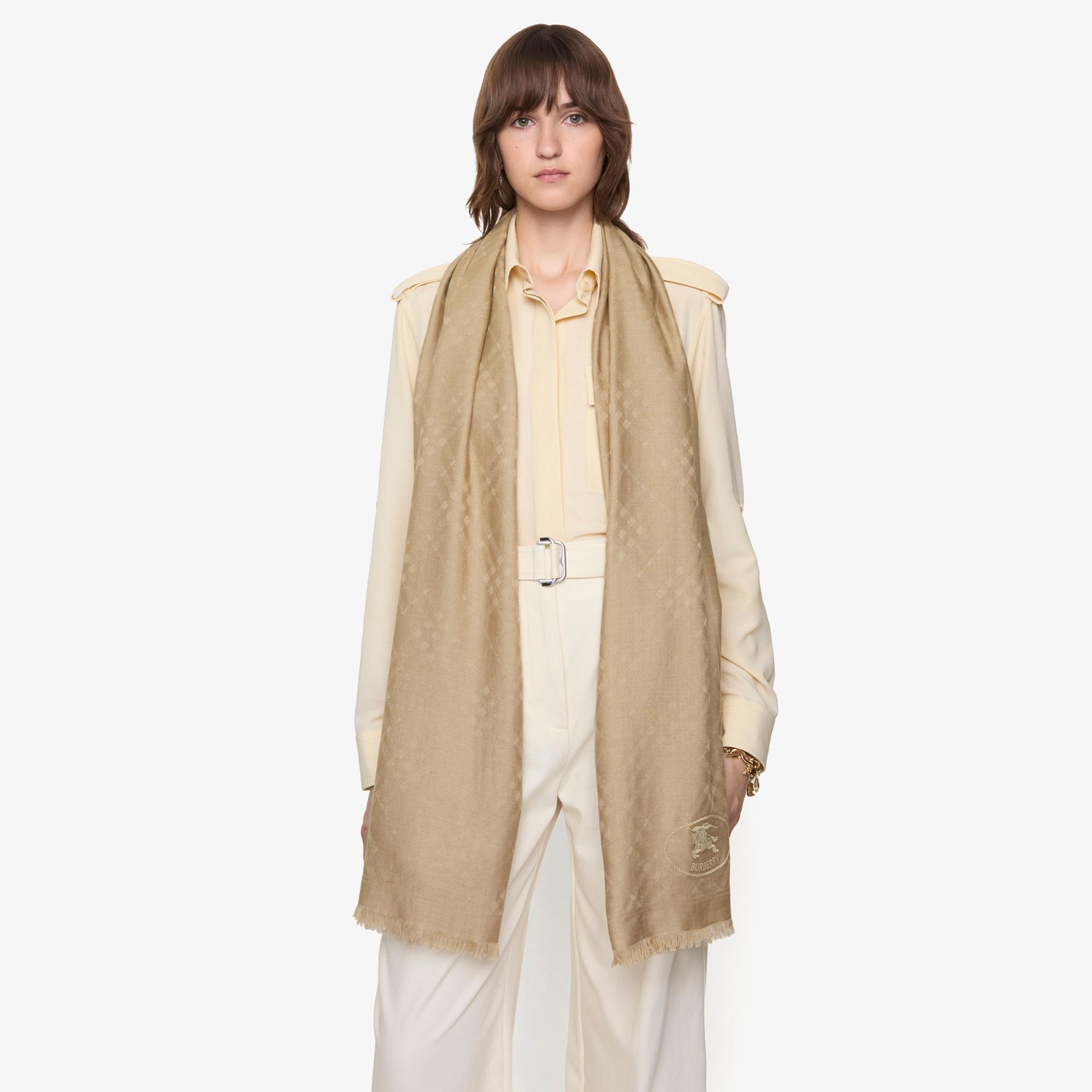 Burberry Med Wide Check Wool Silk Kadın Bej Atkı