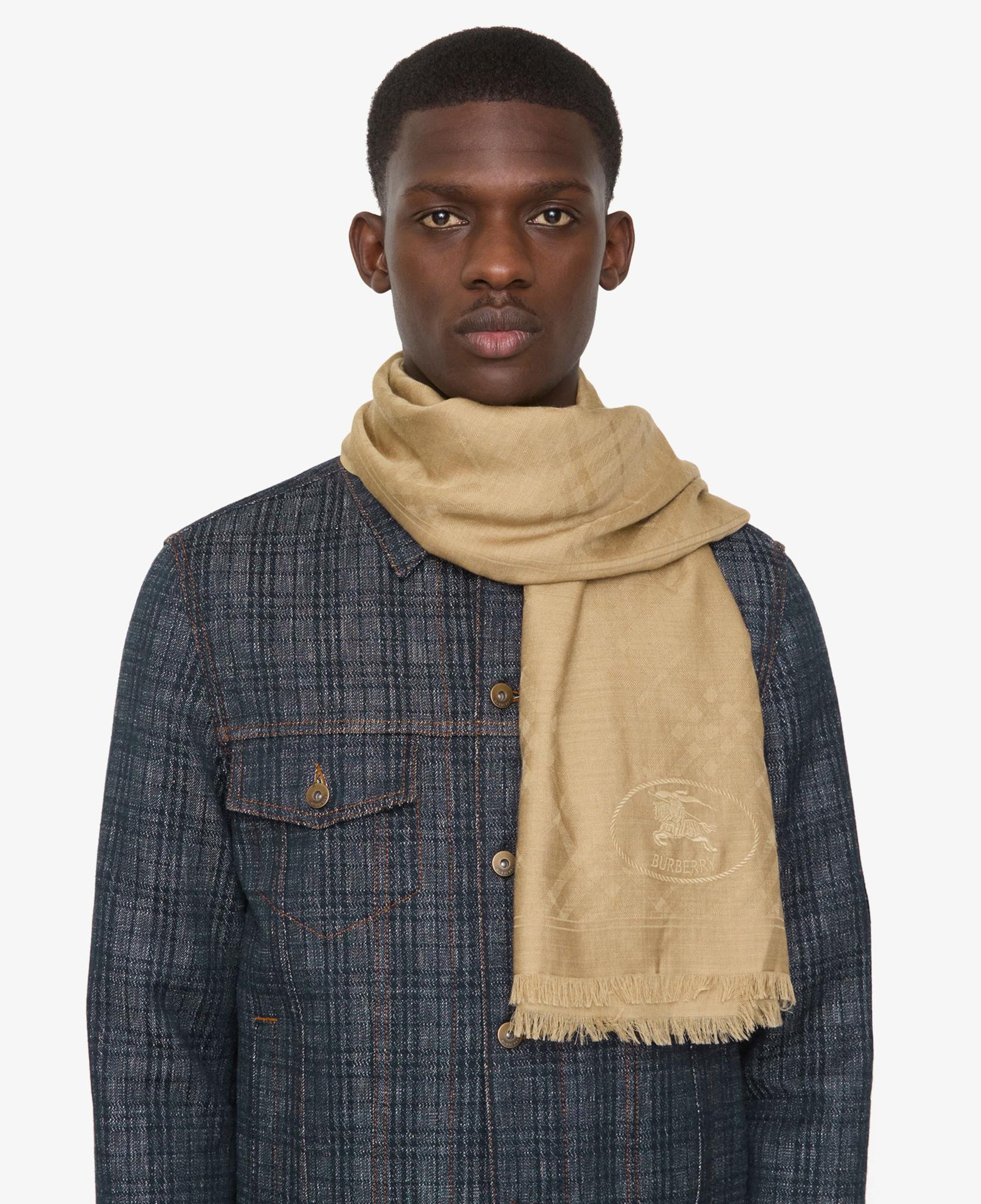 Burberry Med Wide Check Wool Silk Kadın Bej Atkı
