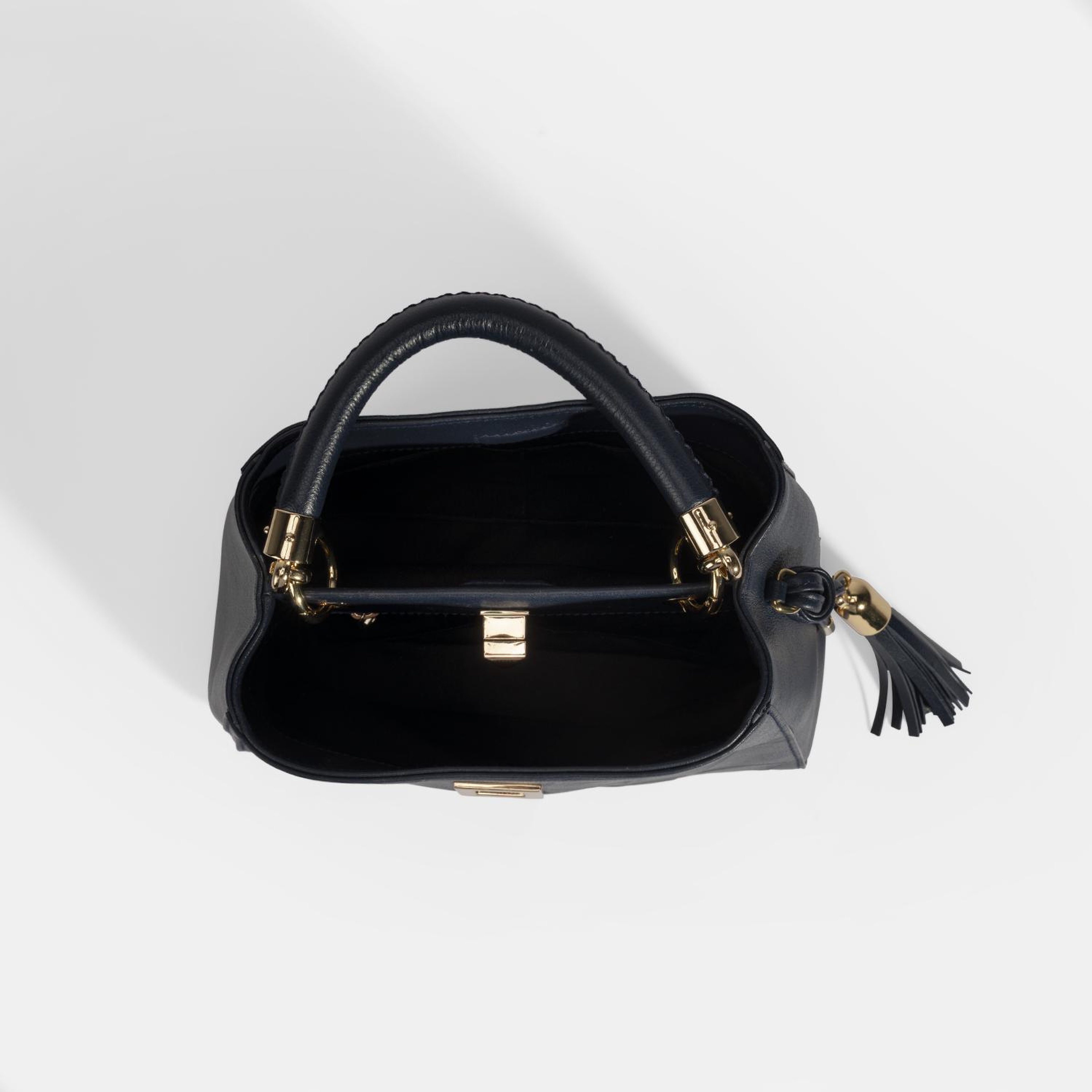 Kadın Lacivert Püskül Aksesuarlı Deri El Çantası