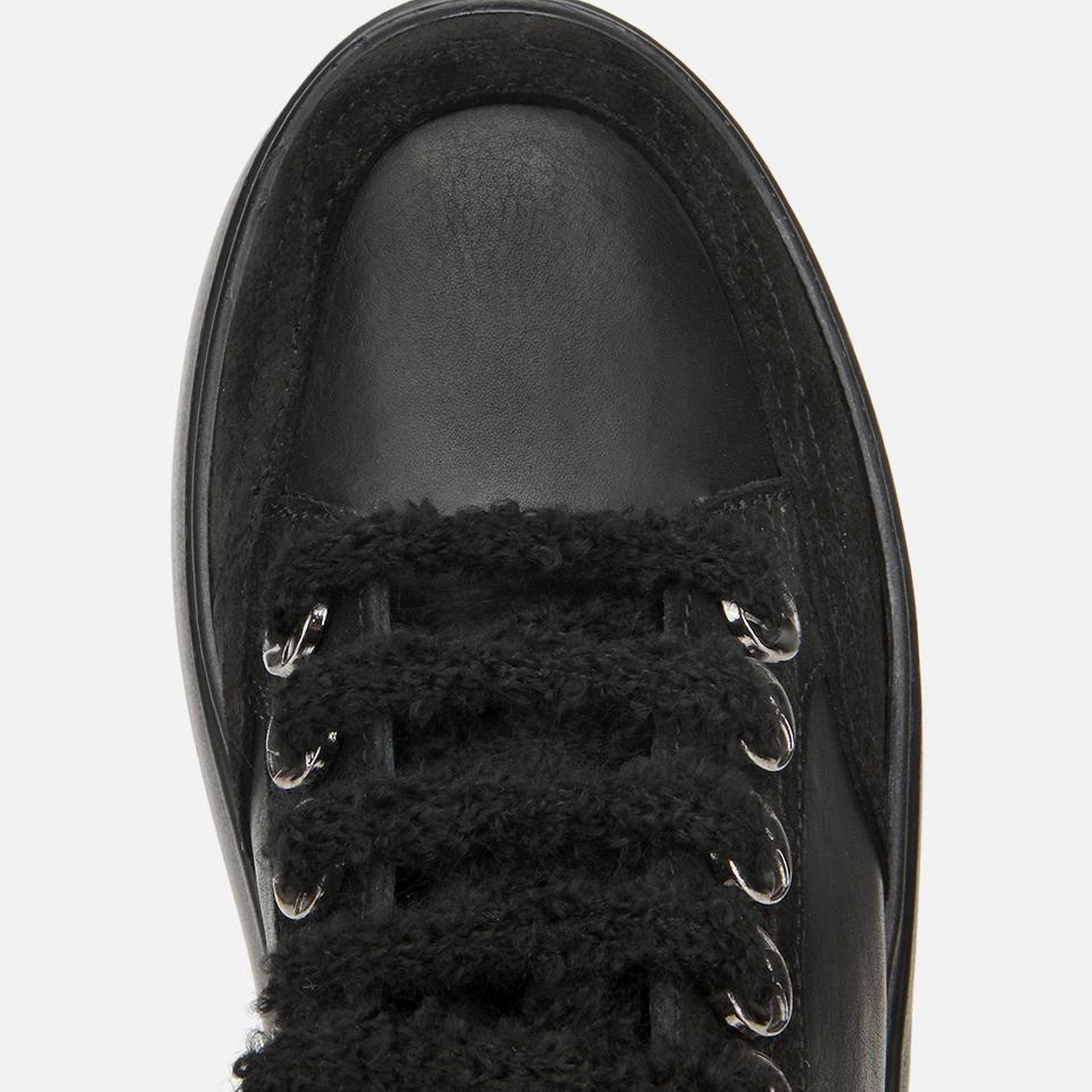 Kadın Deri Siyah Bağcık Detaylı Kalın Tabanlı Spor Ayakkabı