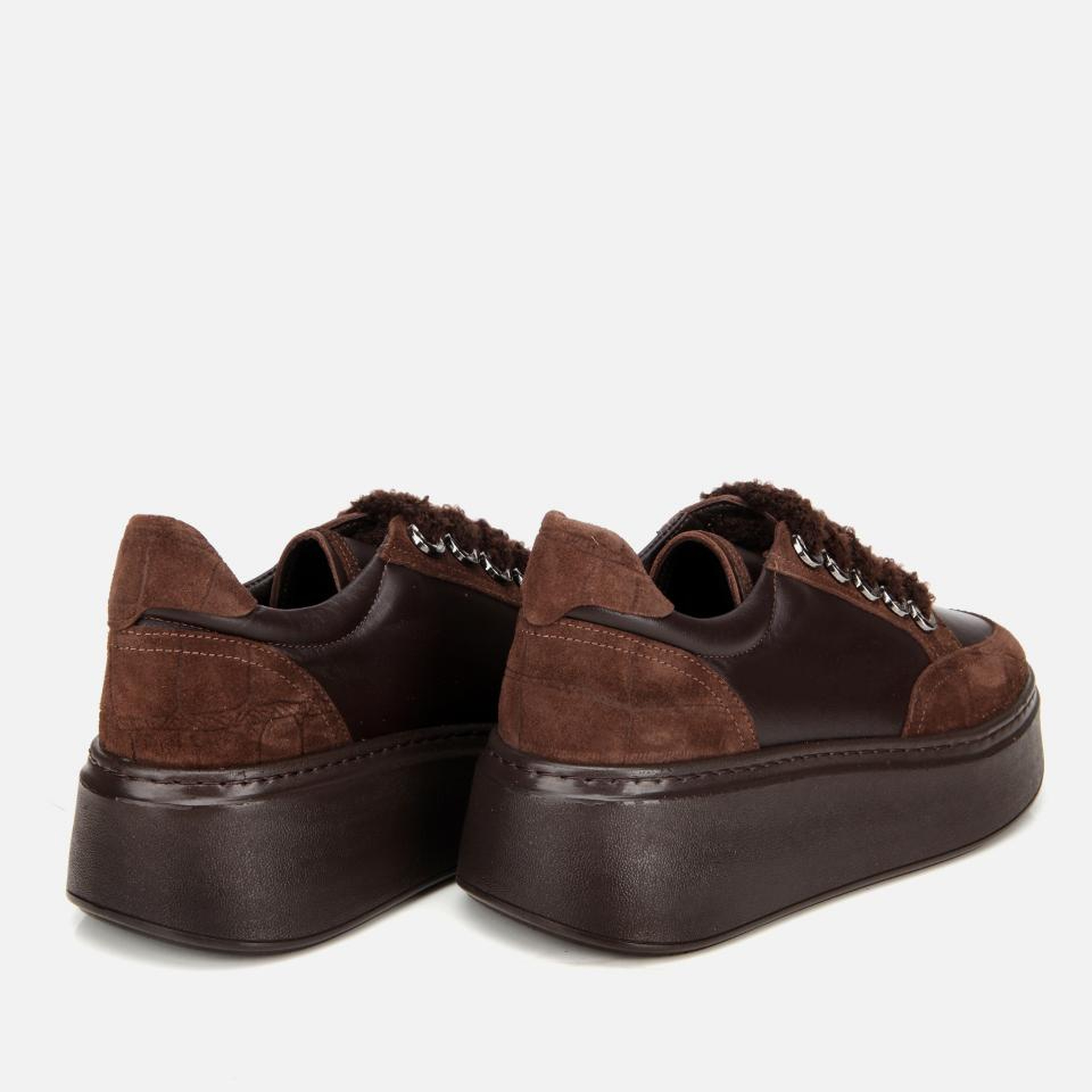 Kadın Deri Kahverengi Bağcık Detaylı Kalın Tabanlı Spor Ayakkabı