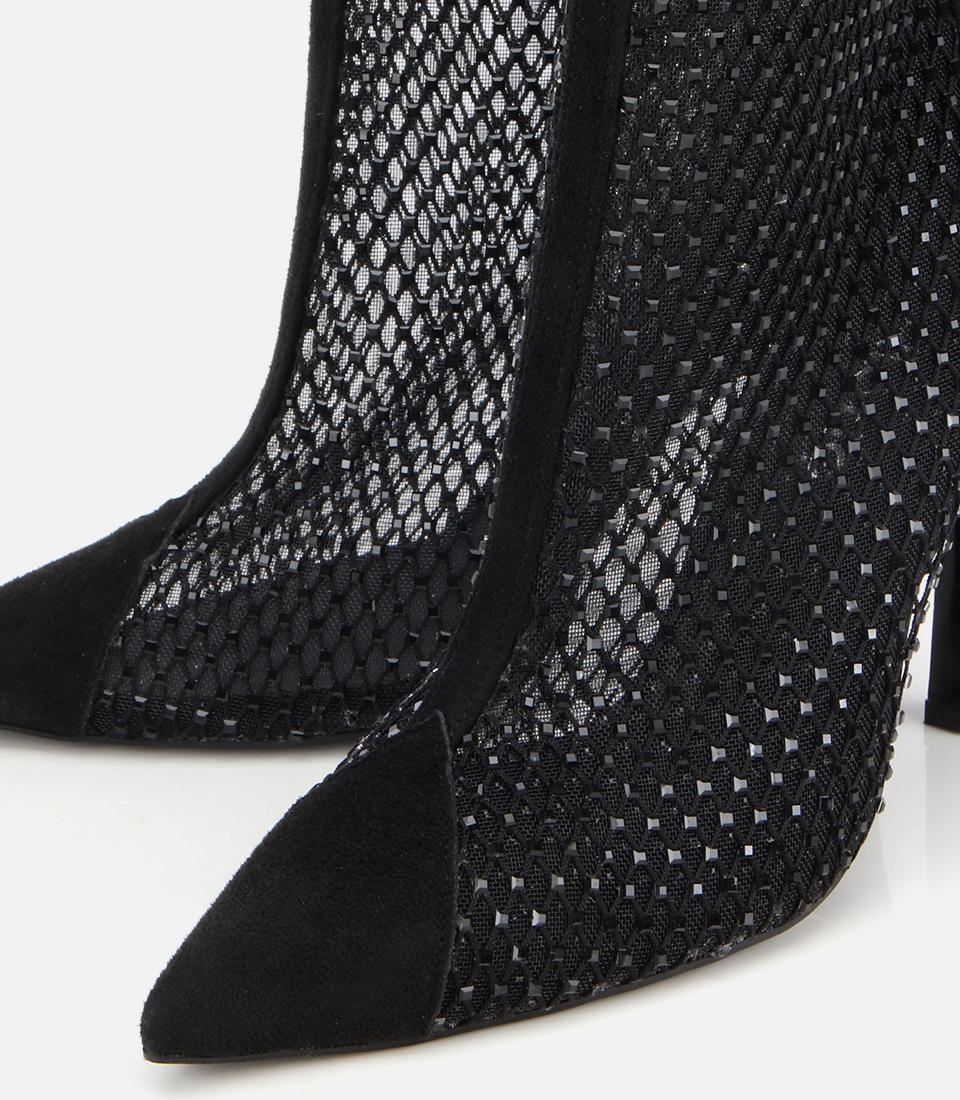 Kadın Siyah Fileli Taş Detaylı Bilekte Topuklu Bot