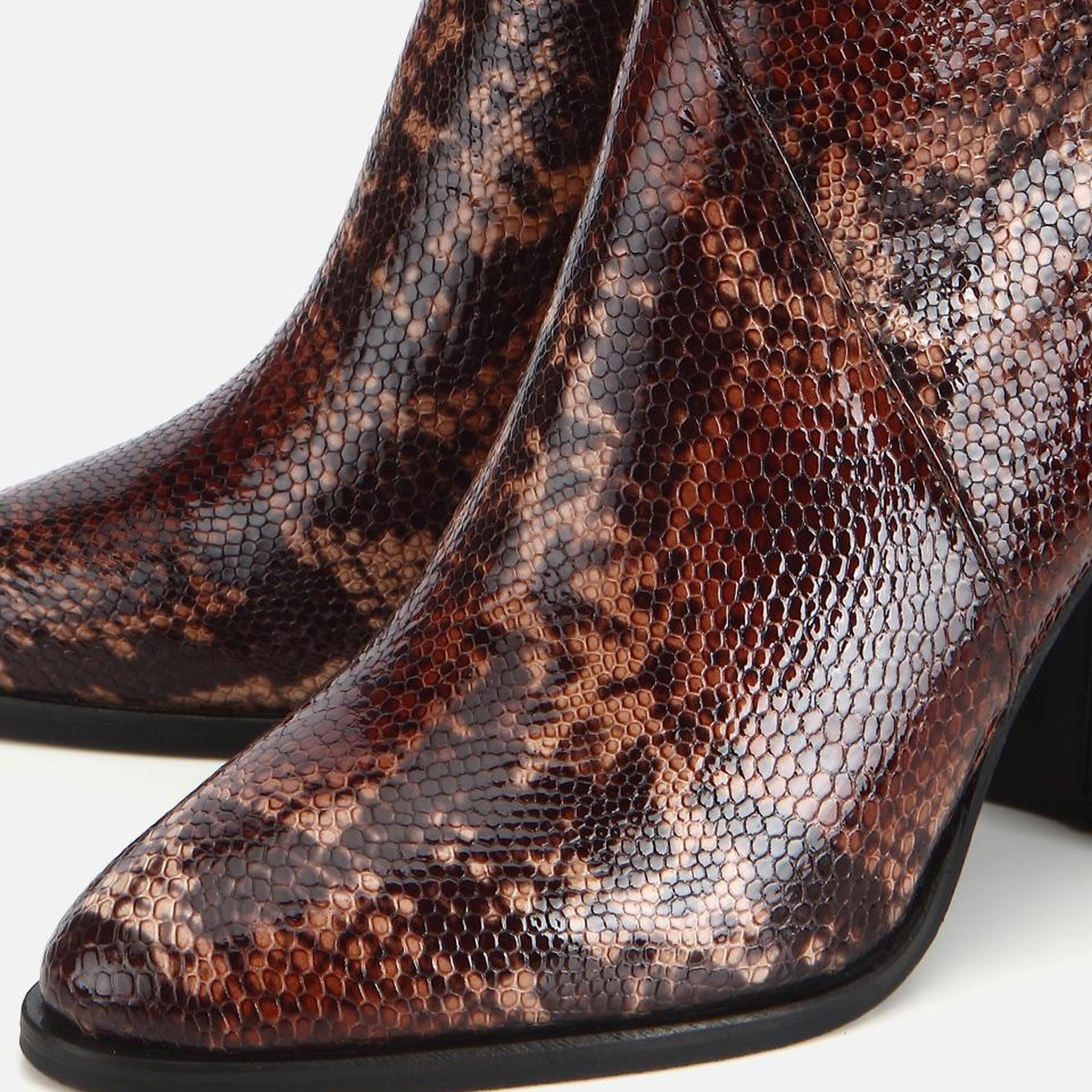 Kadın Deri Kahverengi Yılan Desenli Topuklu Bot