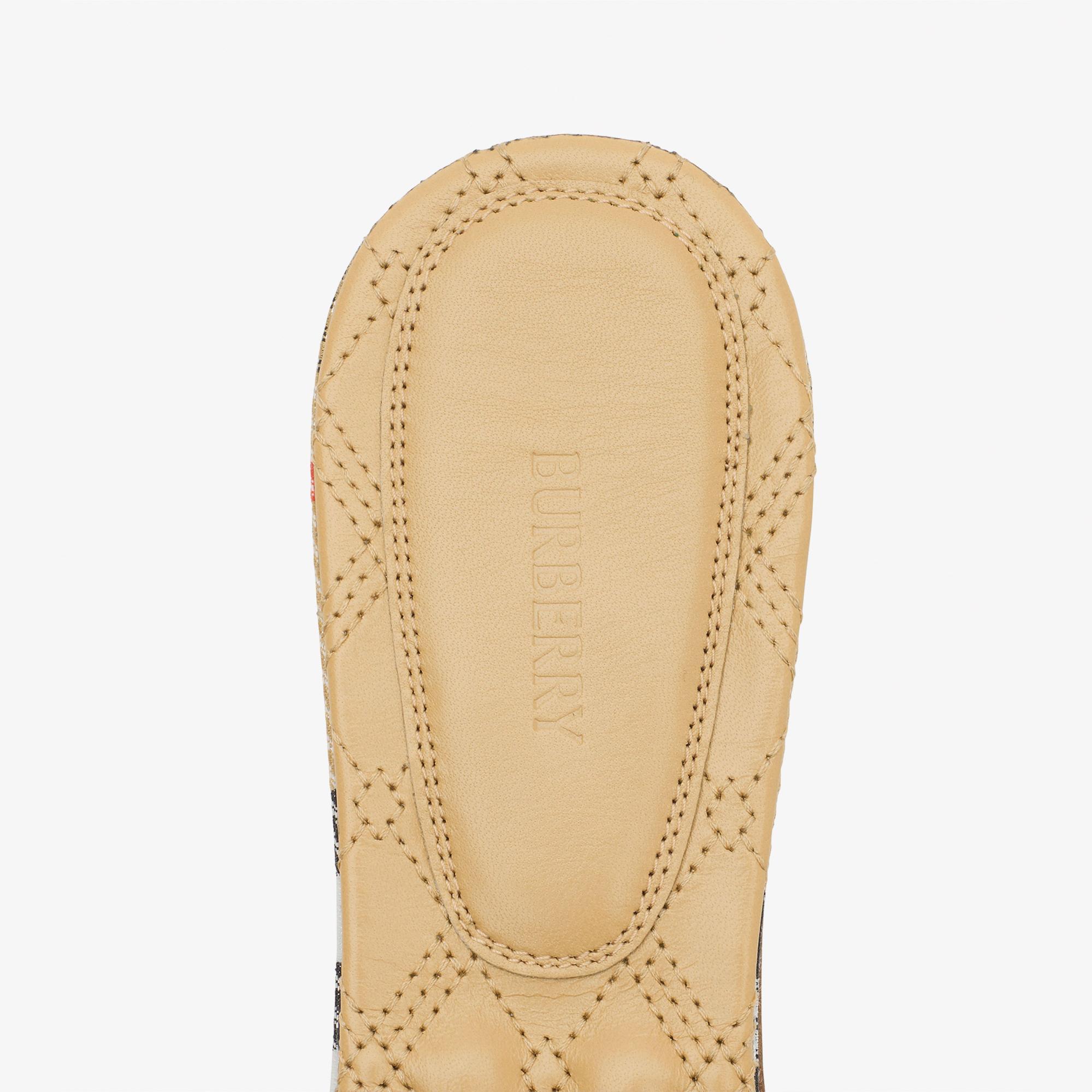 Burberry Sloane Check Kadın Bej Terlik