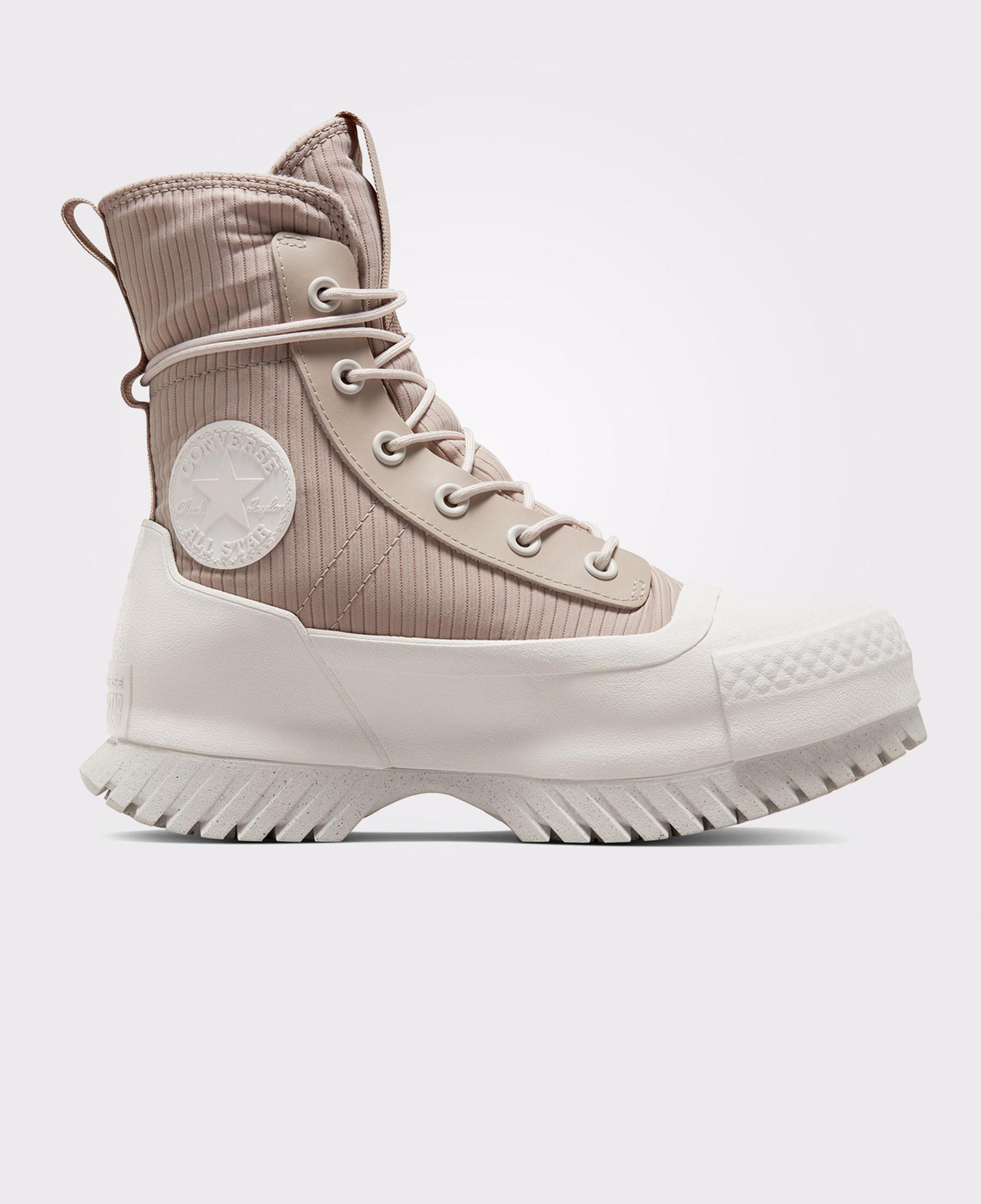 Converse Chuck Taylor All Star Lugged 2.0 Platform Counter Climate Extra High