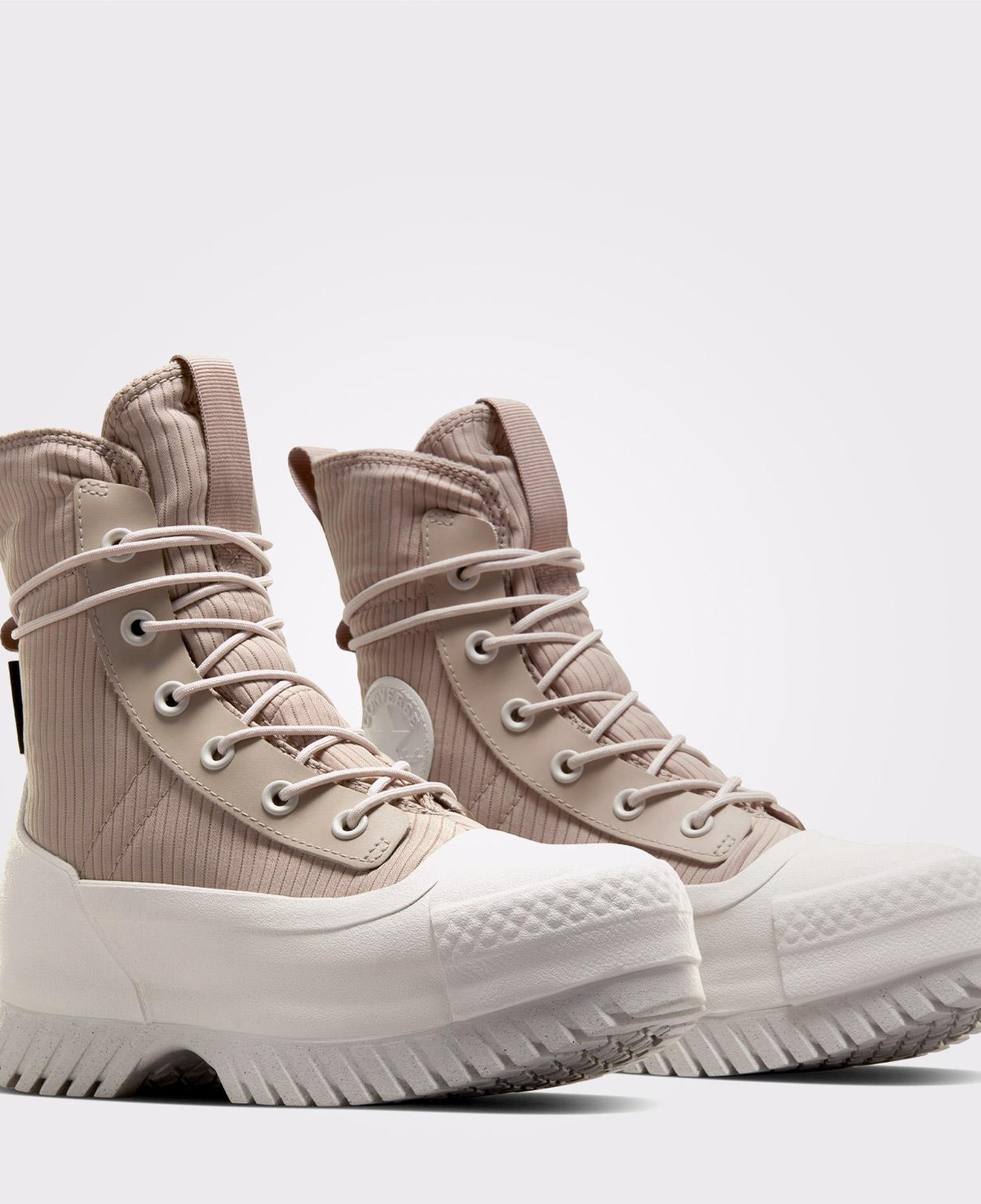 Converse Chuck Taylor All Star Lugged 2.0 Platform Counter Climate Extra High