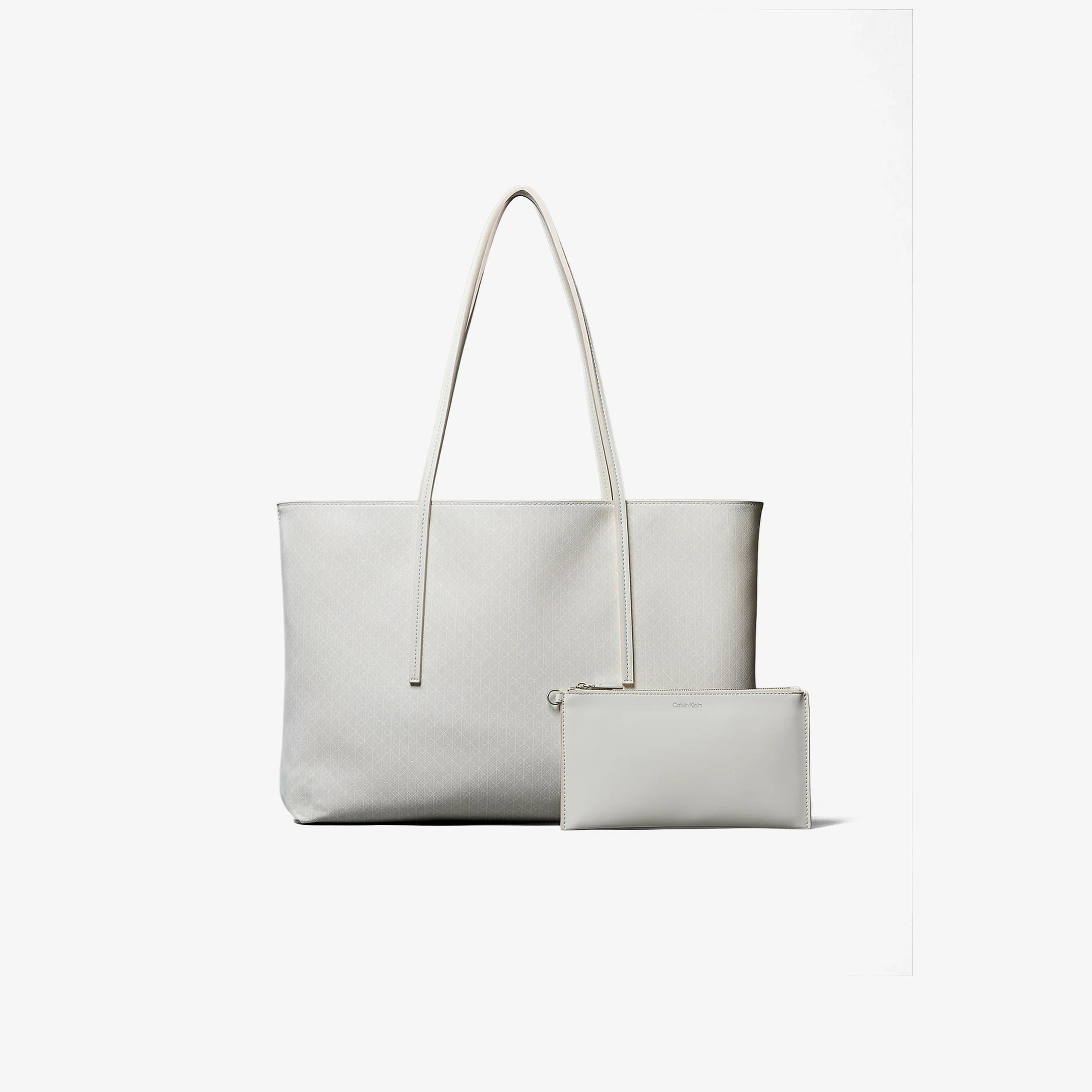 Calvin Klein Emblem Tote Kadın Beyaz Çanta