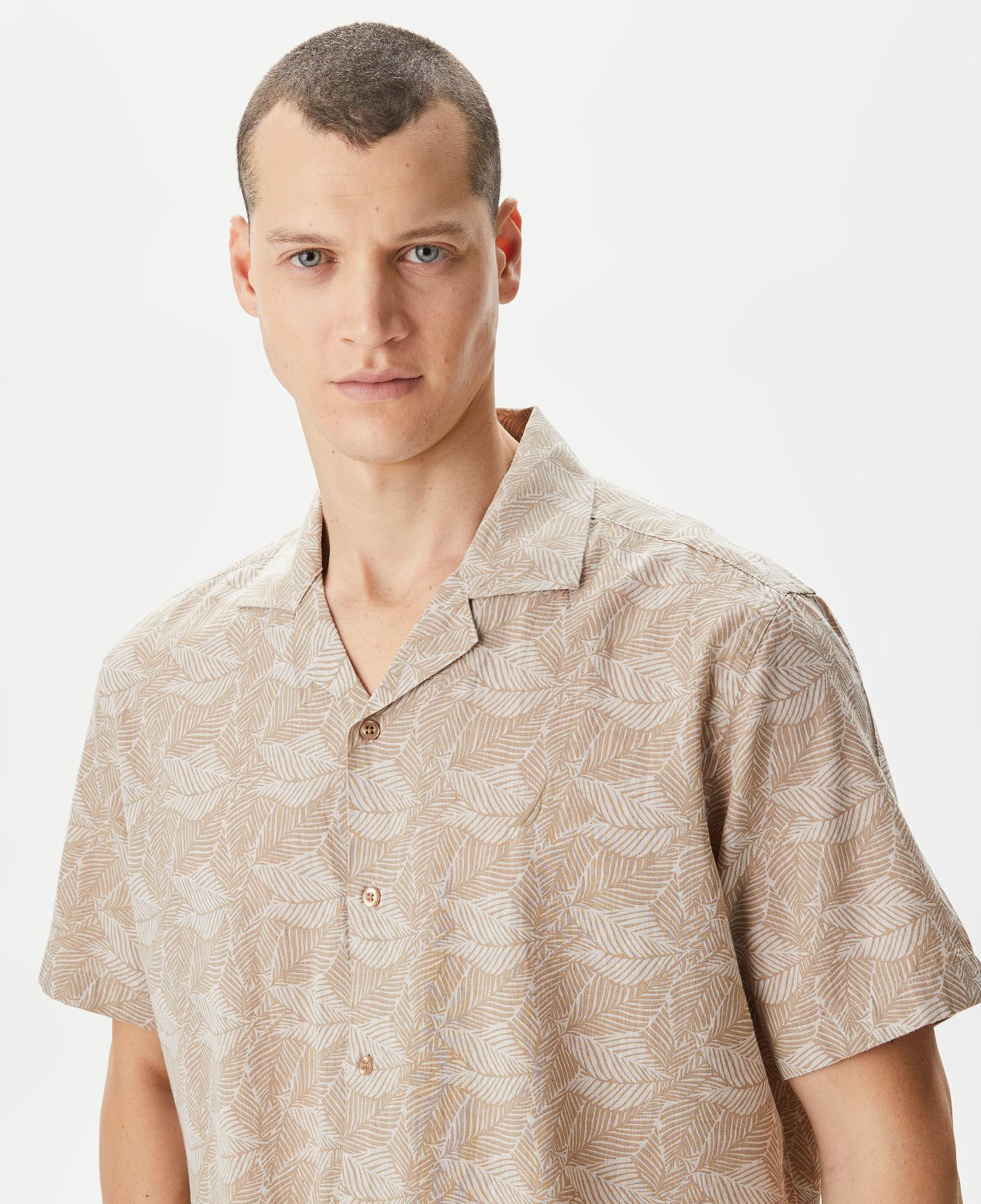 Nautica Erkek Bej Classic Fit Kısa Kollu Desenli Keten Gömlek