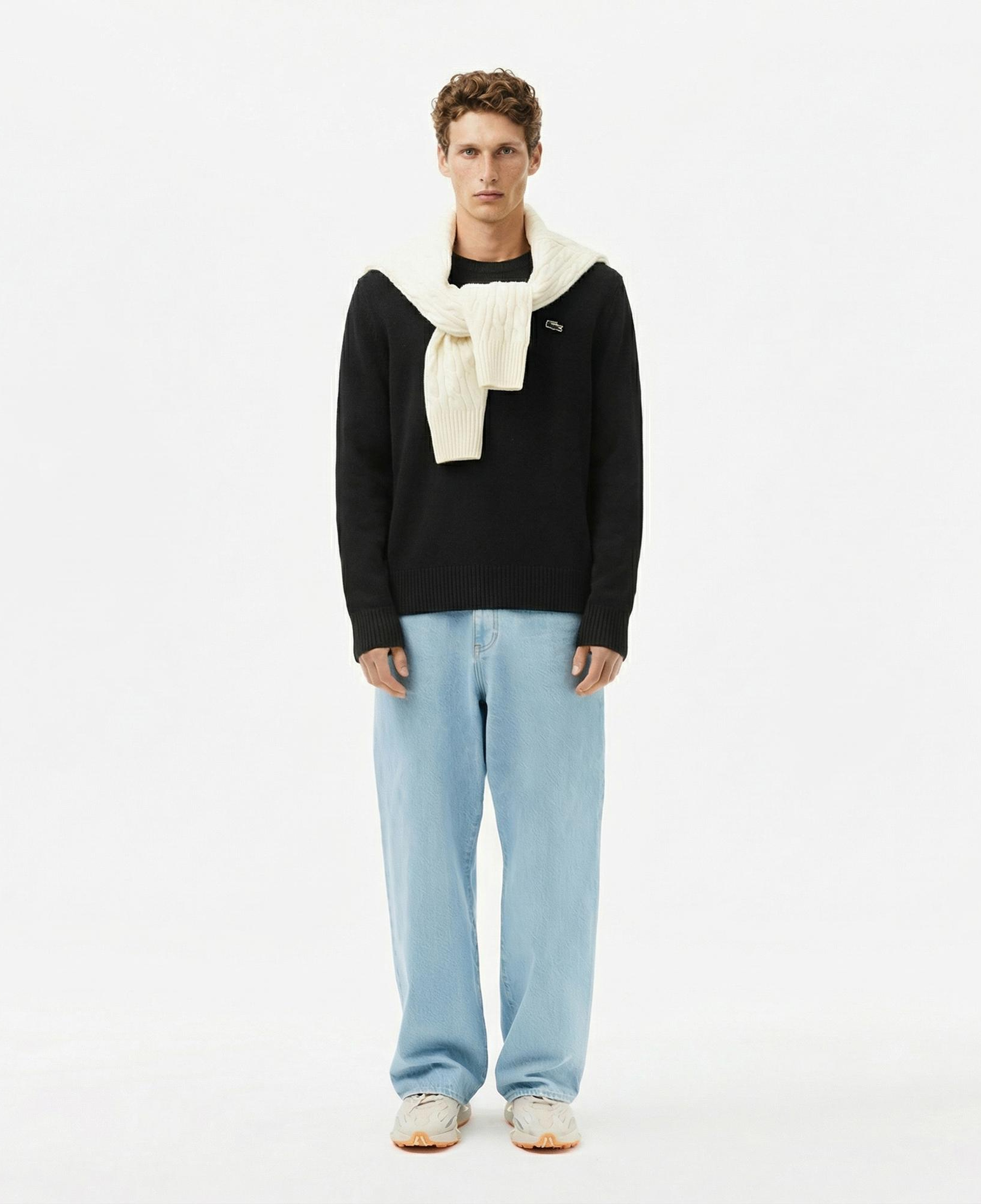 Lacoste Erkek Classic Fit Bisiklet Yaka Siyah Kazak