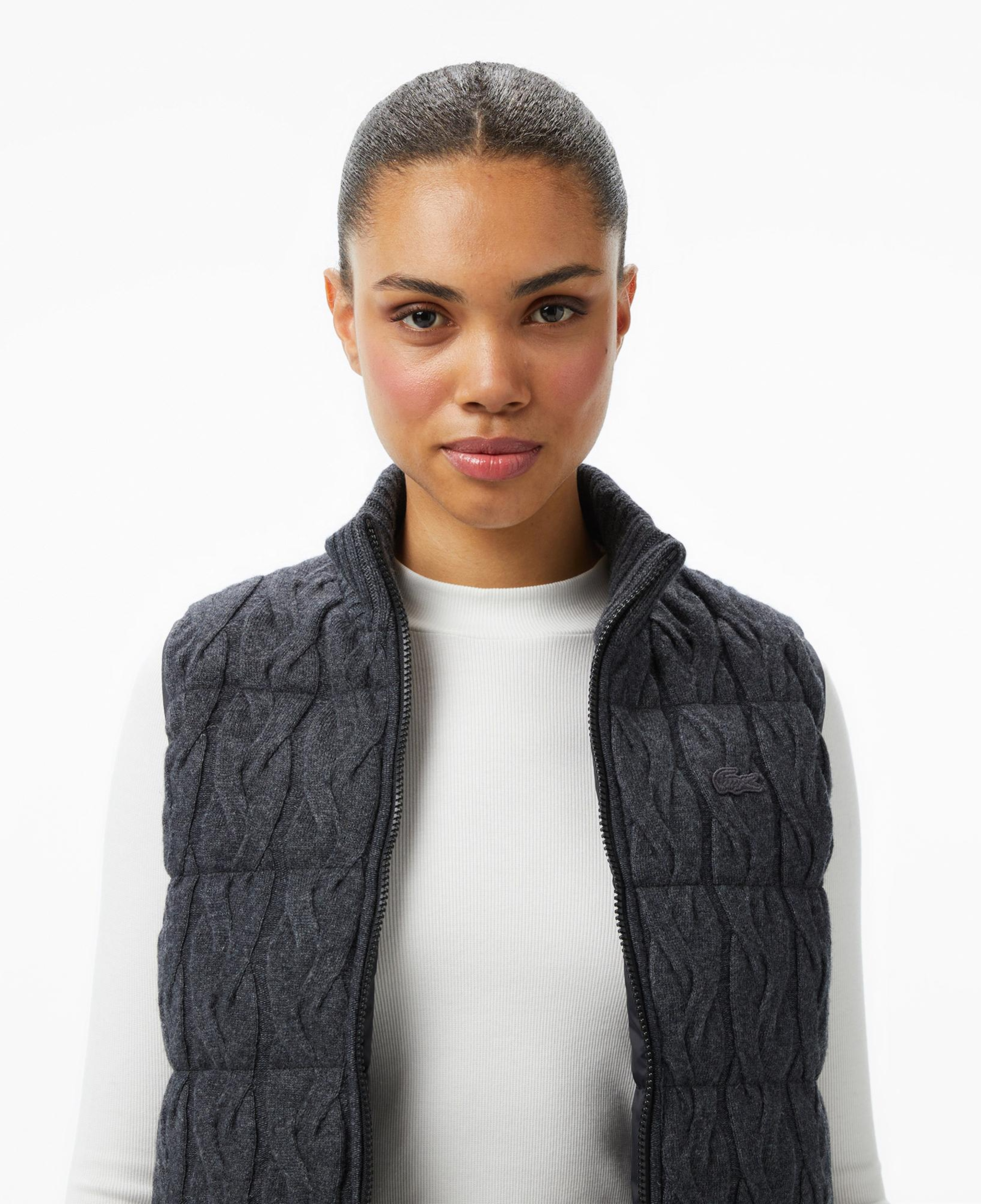 Lacoste Kadın Regular Fit Dik Yaka Kapitone Koyu Gri Yelek