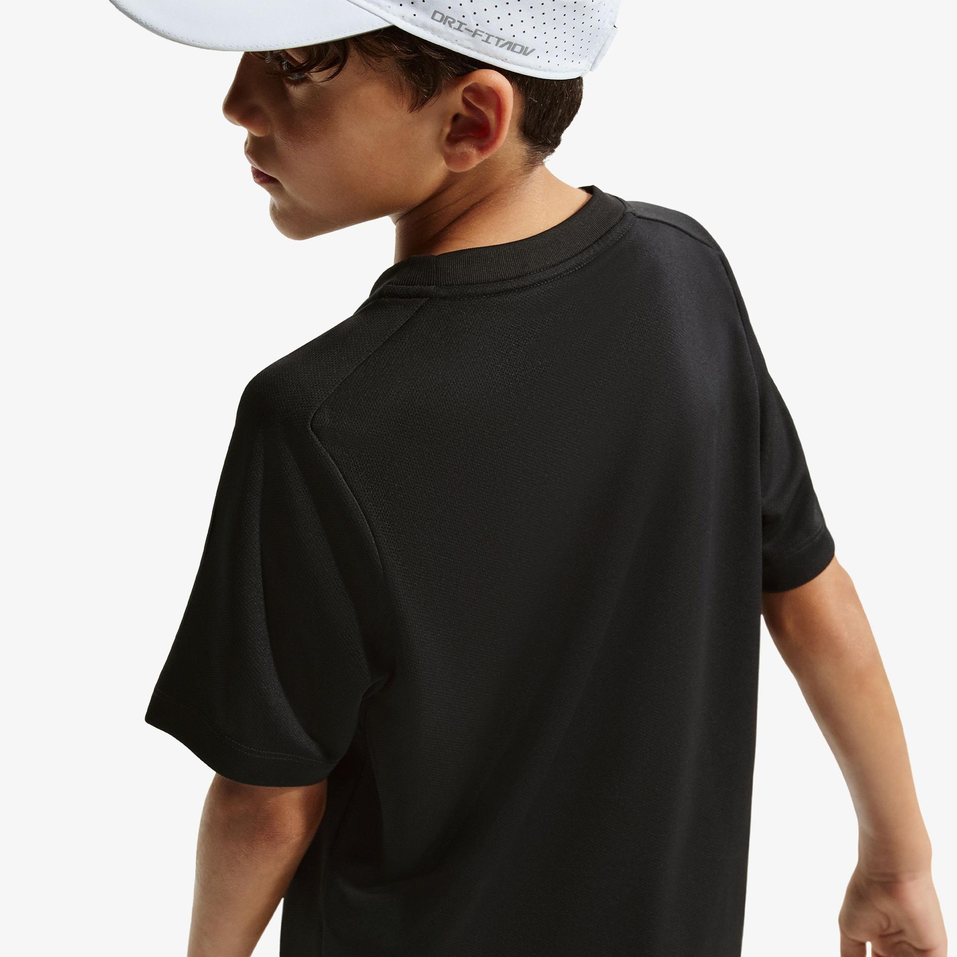 Nike Dri-Fit Multi Çocuk Siyah T-Shirt