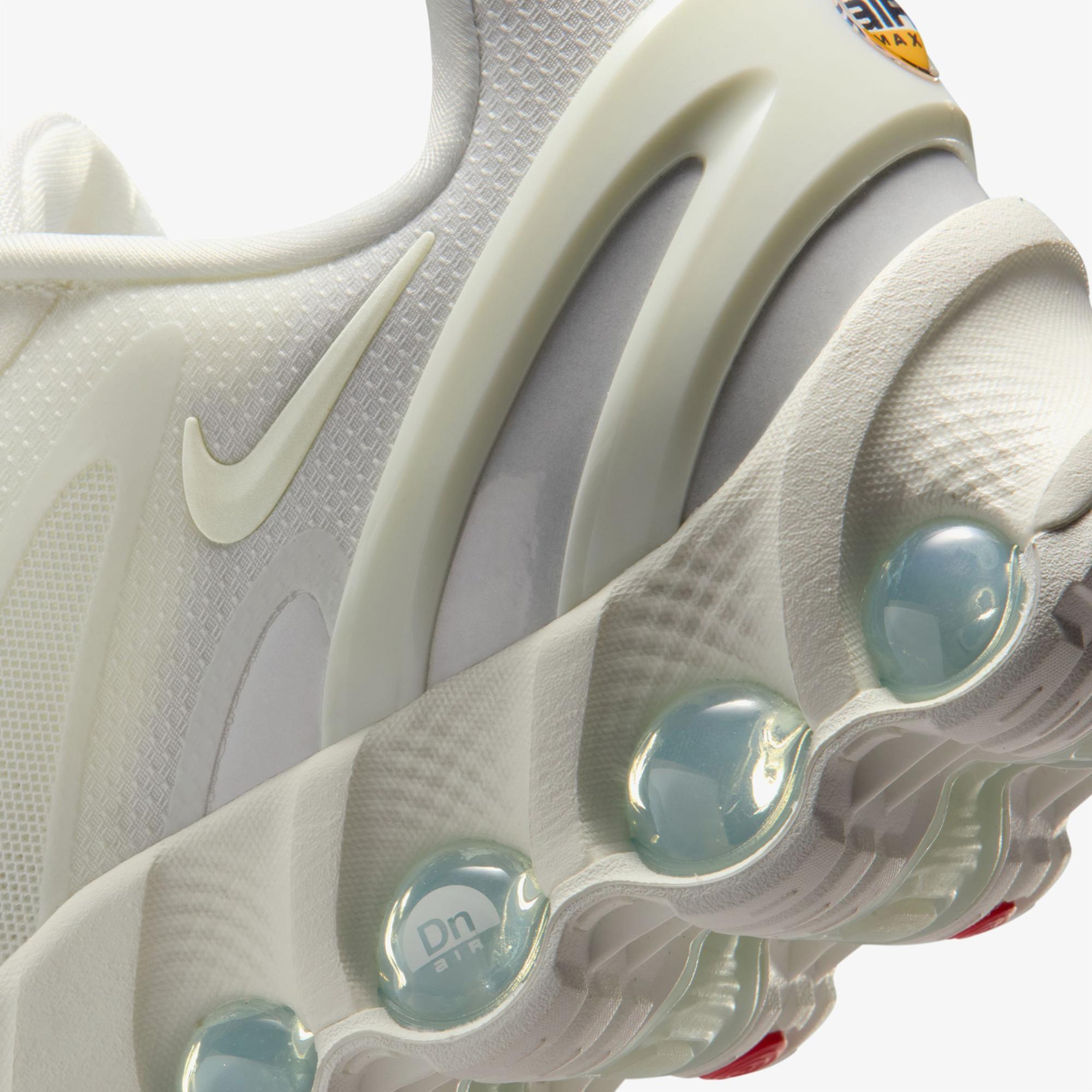 Nike Air Max DN8 Kadın Krem Rengi Spor Ayakkabı