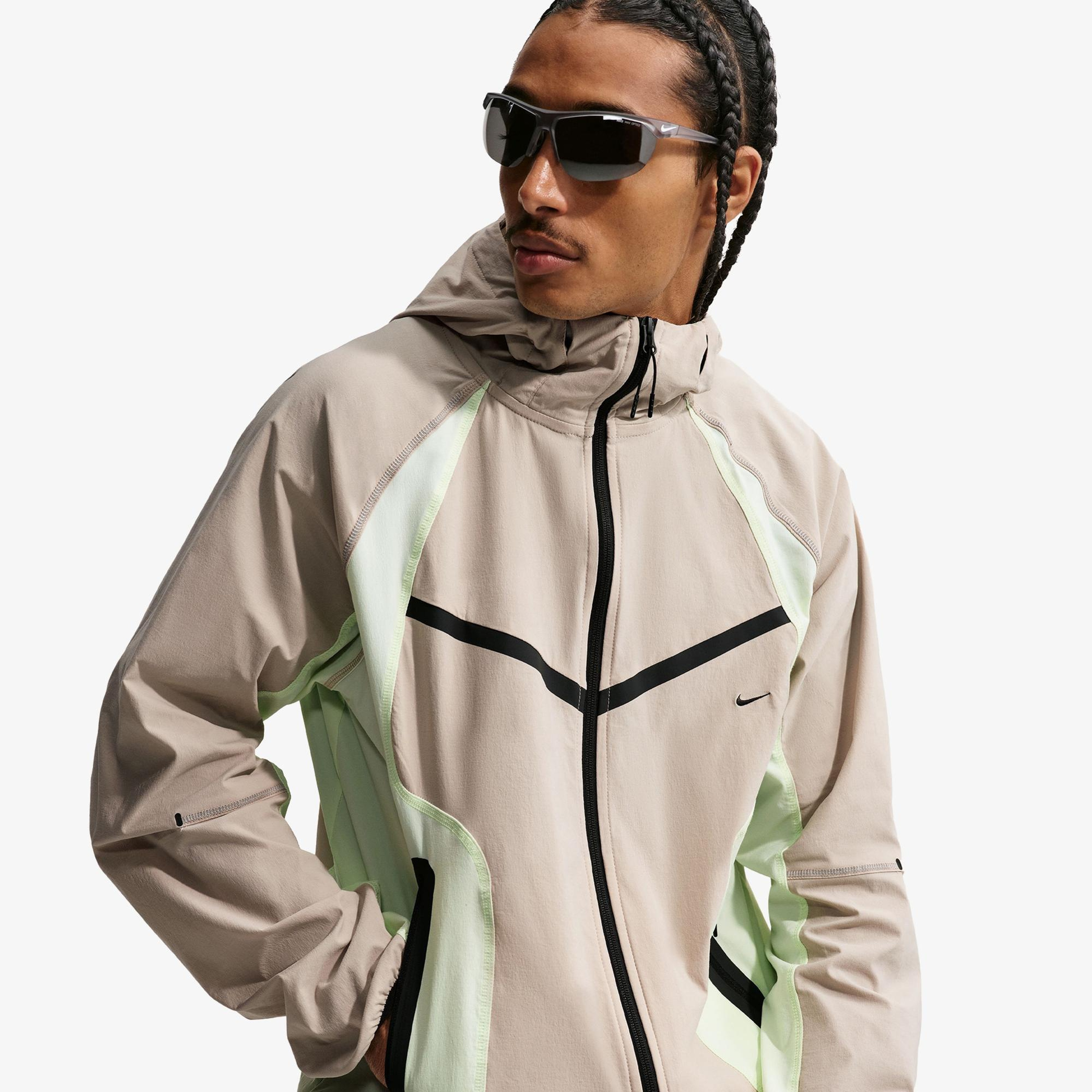 Nike Dri-Fit Tech Erkek Bej Ceket