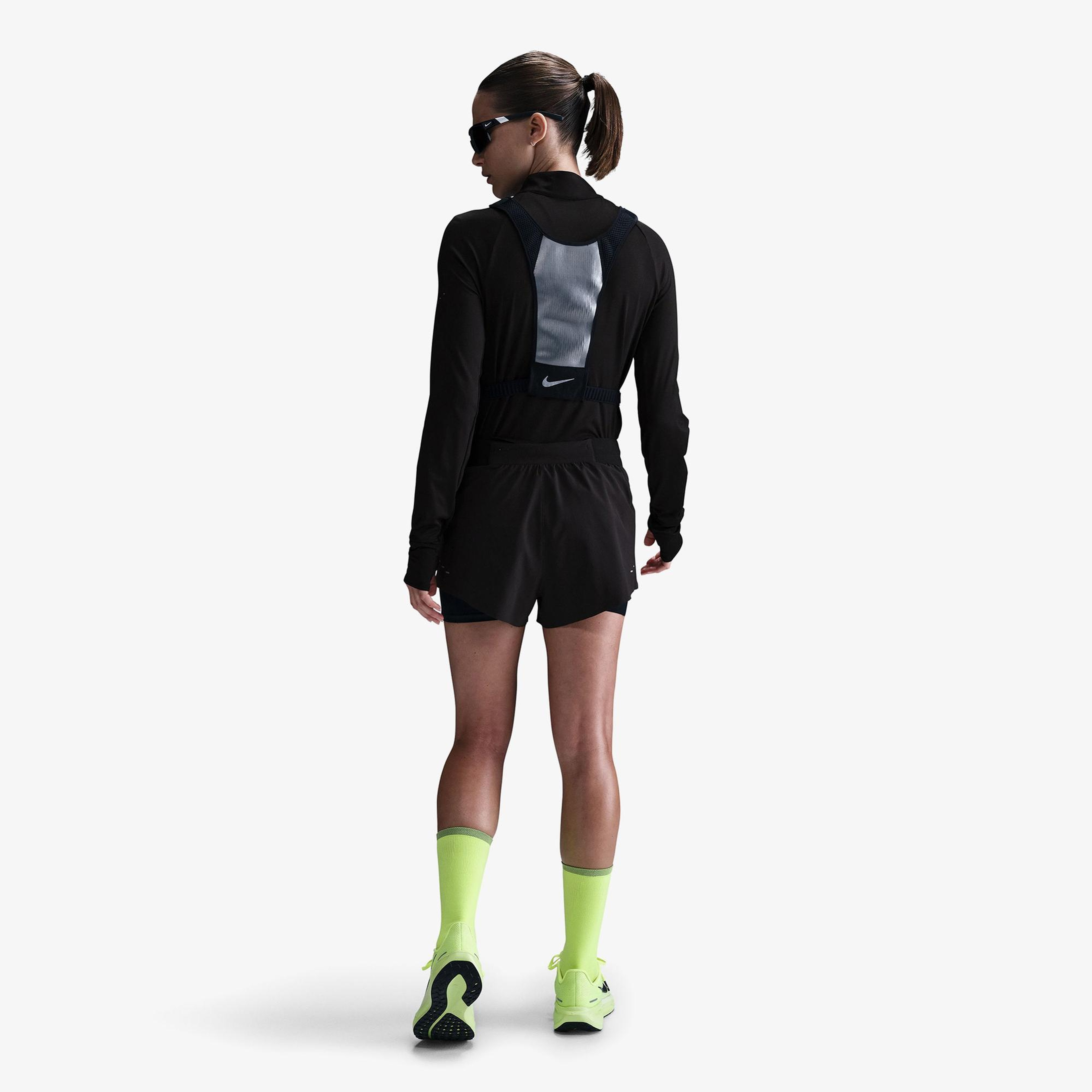 Nike Swift Dri-Fit Kadın Siyah Şort