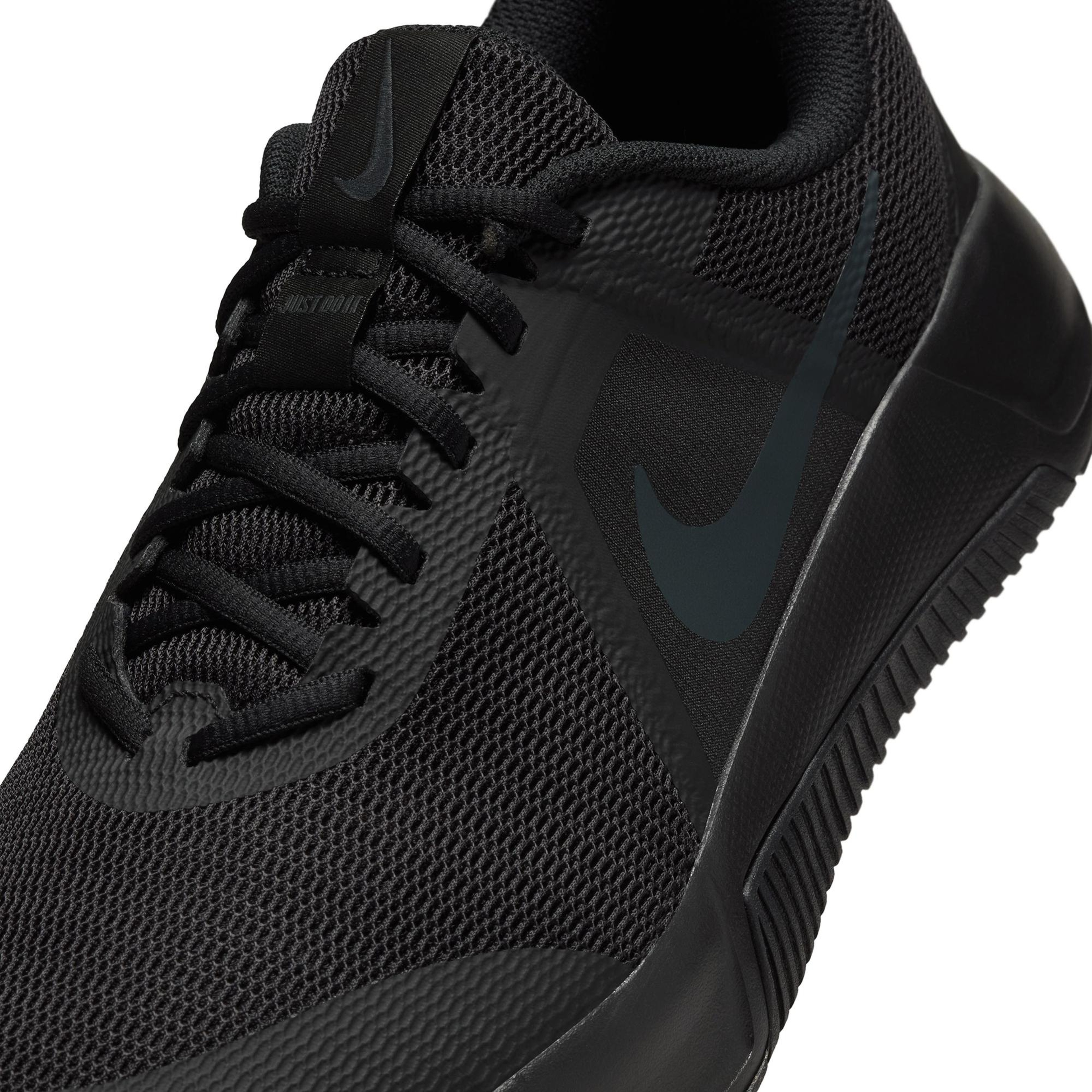 Nike MC Trainer 3 Erkek Siyah Spor Ayakkabı